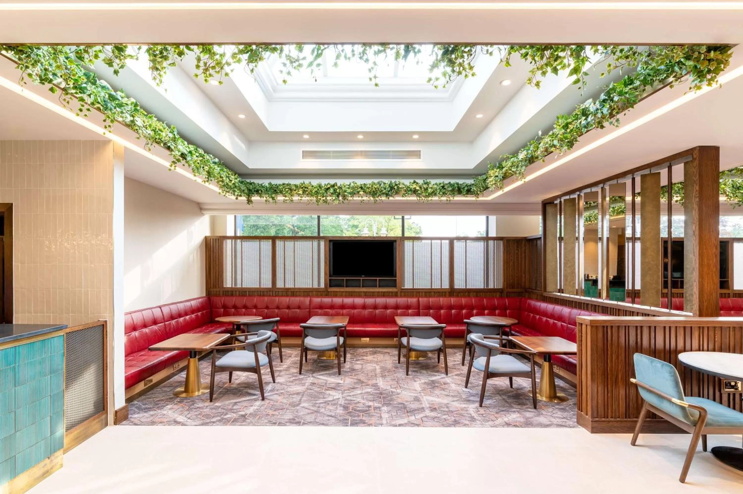 Restaurant/places to eat in Hilton Birmingham Metropole Hotel