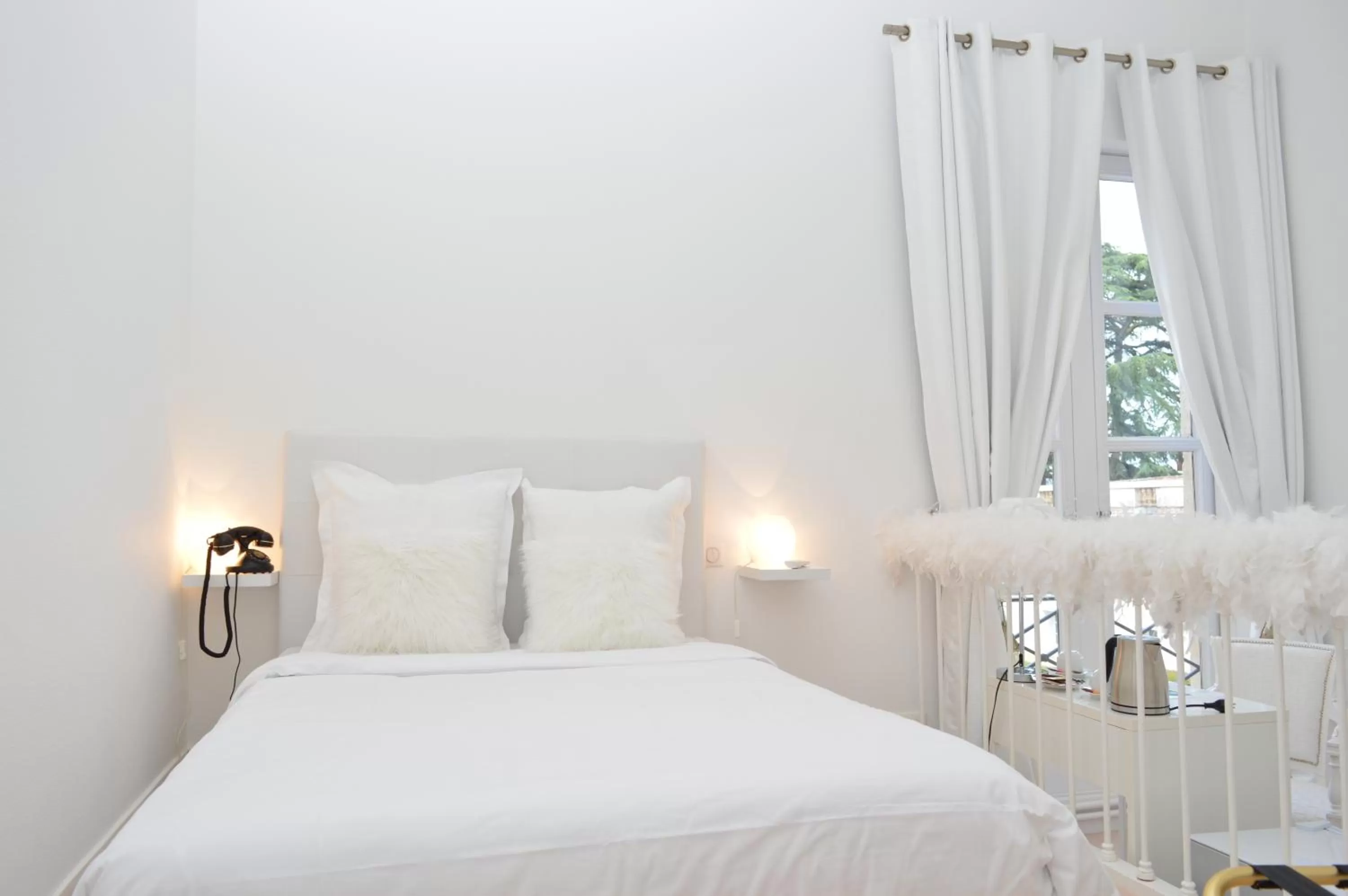 Bedroom, Bed in Logis Hotels - Château Saint Marcel