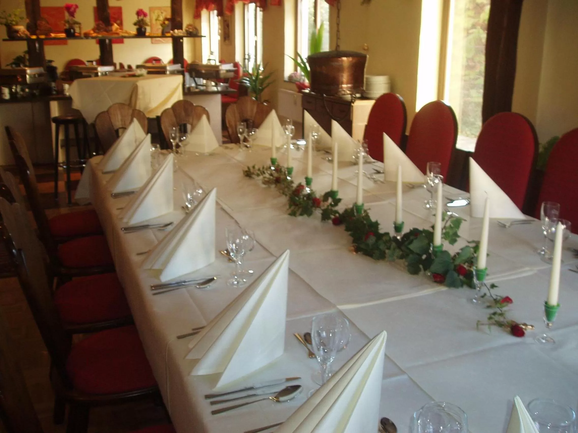 Restaurant/places to eat in Land-gut-Hotel BurgBlick