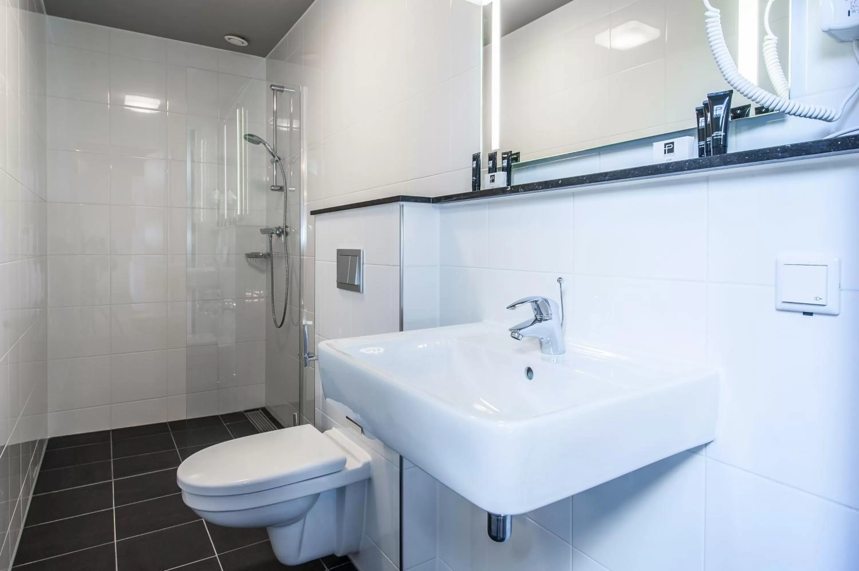 Family Suite in YAYS Amsterdam Maritime by Numa