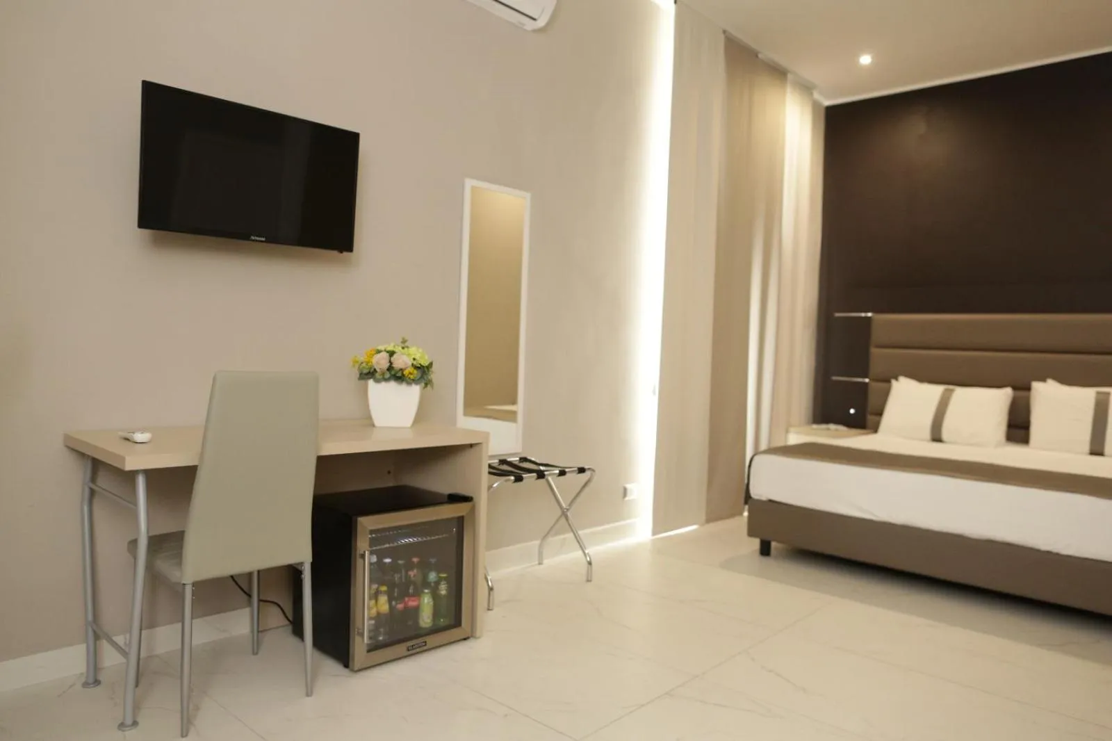 Food and drinks, Bed in Hotel Vergilius Billia