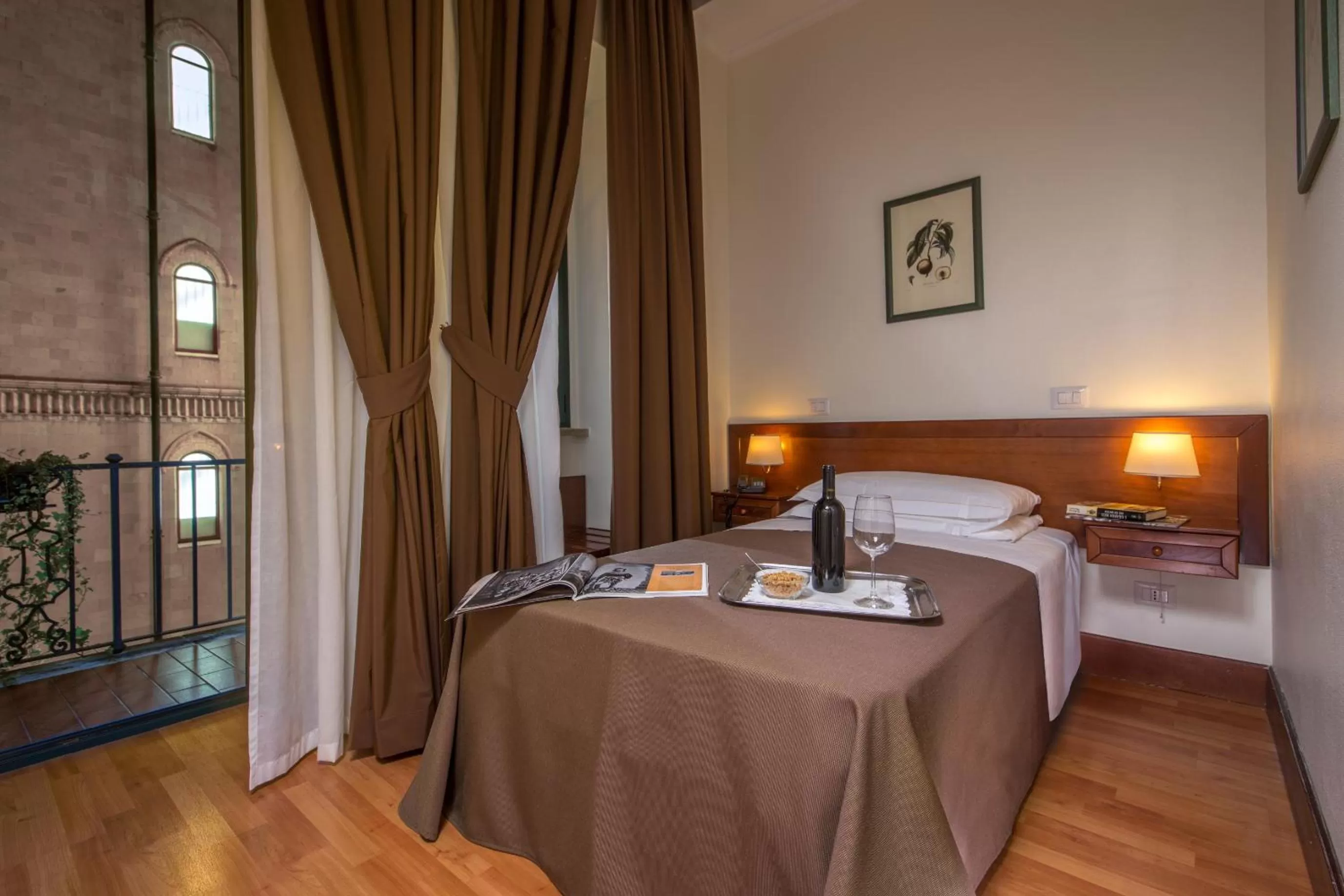 Bed in Hotel Villa Grazioli