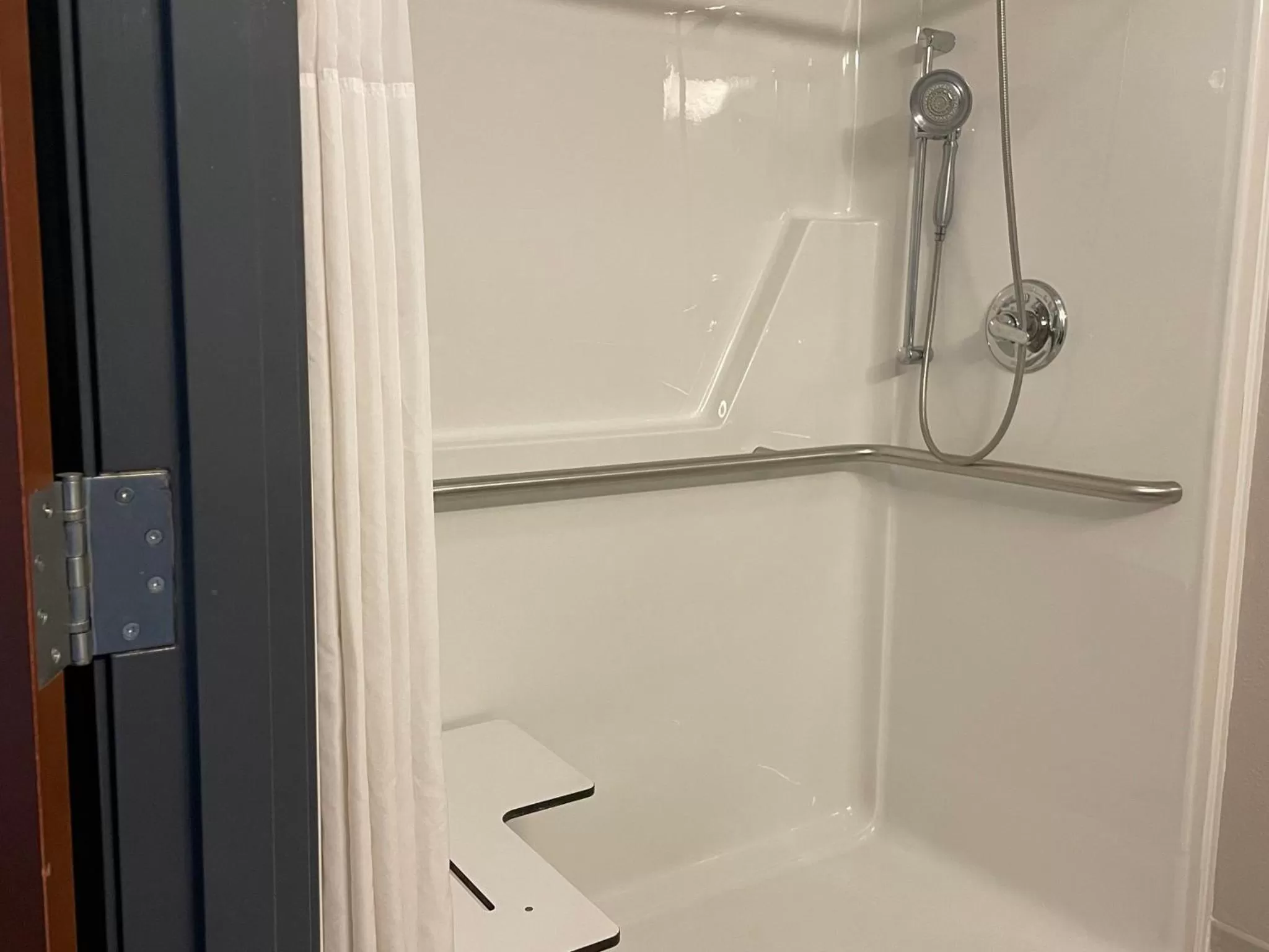 Bathroom in Red Roof Inn PLUS+ Washington DC Rockville