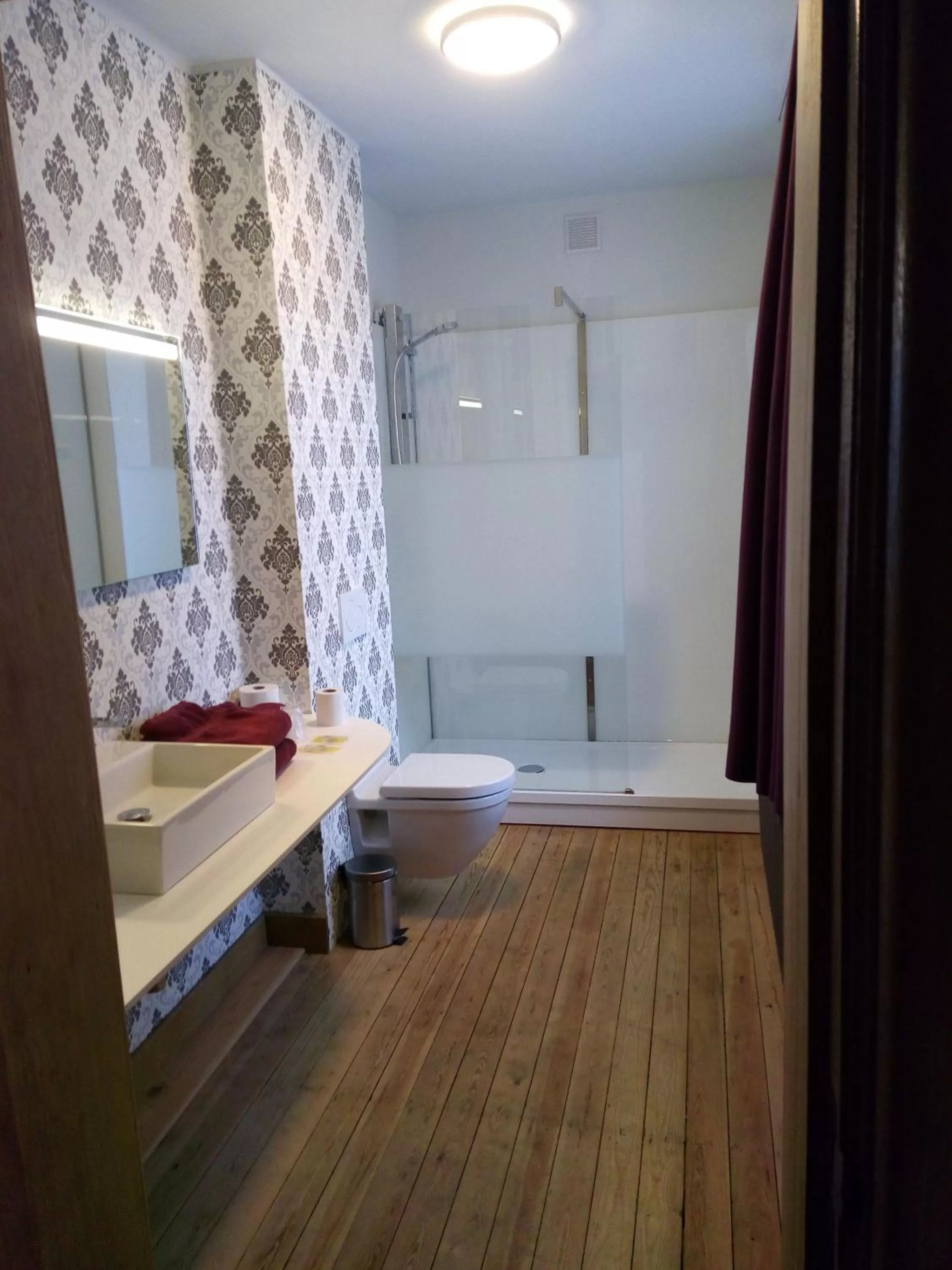 Bathroom in Focus Boutique