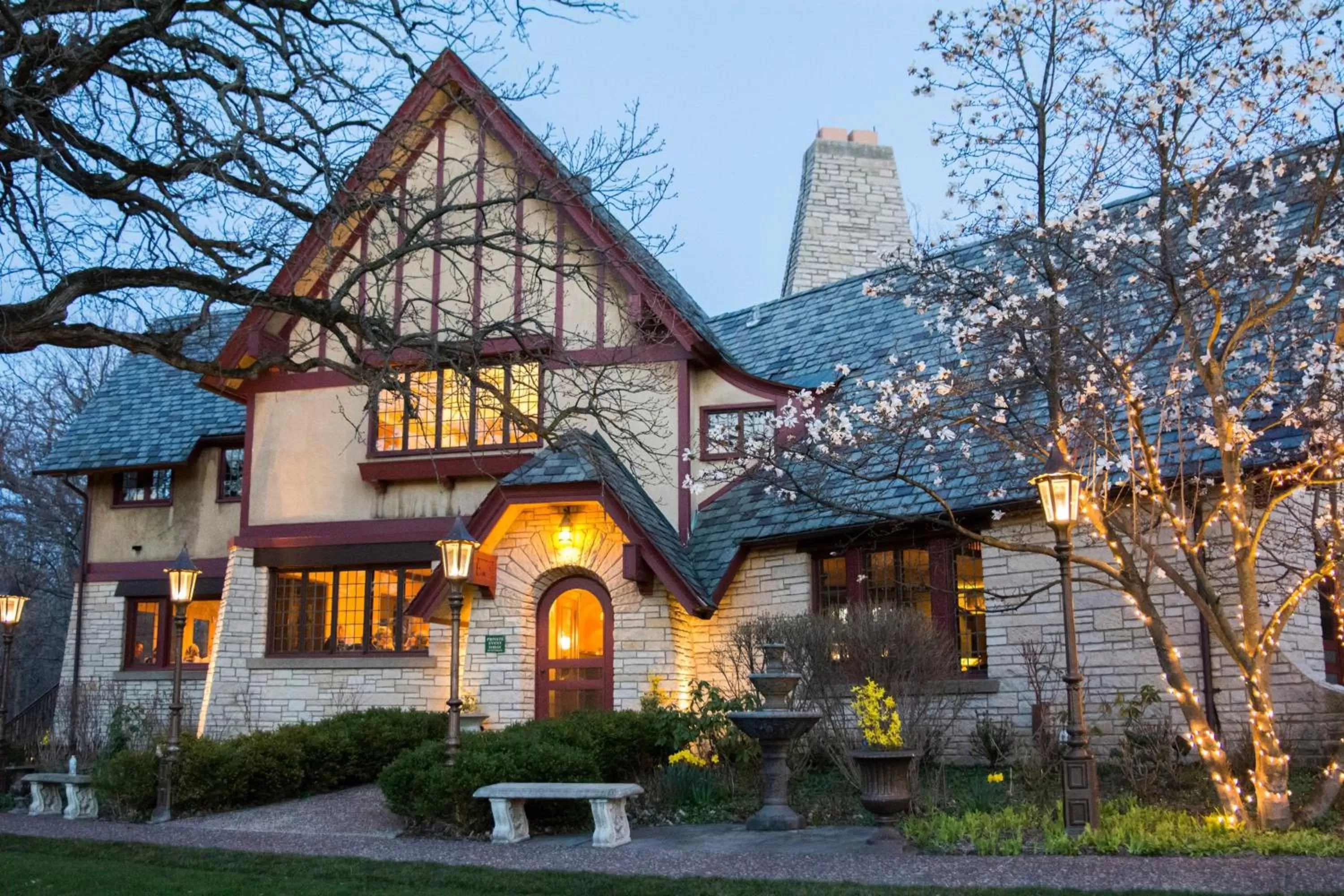 Nearby landmark in Staybridge Suites Glenview by IHG