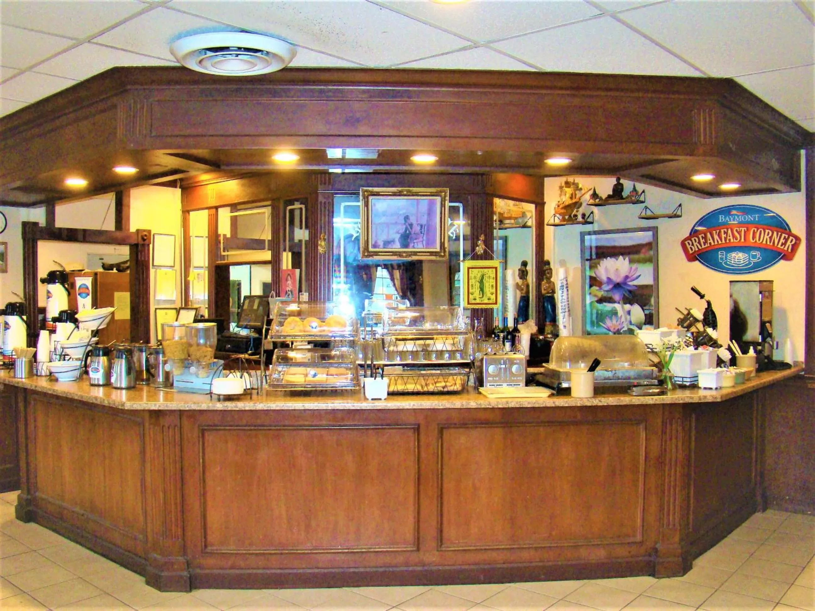 Breakfast in Baymont by Wyndham Front Royal Near Shenandoah National Park