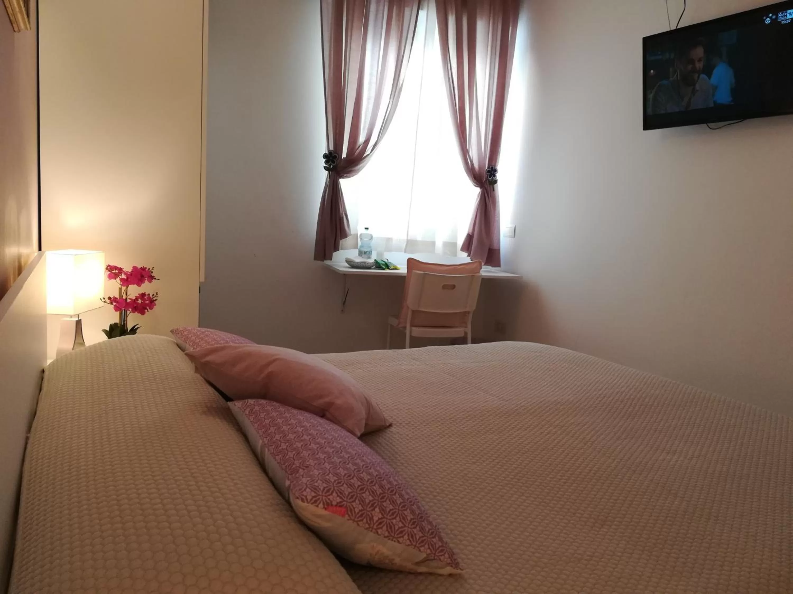 TV and multimedia, Bed in Dimora Francesca