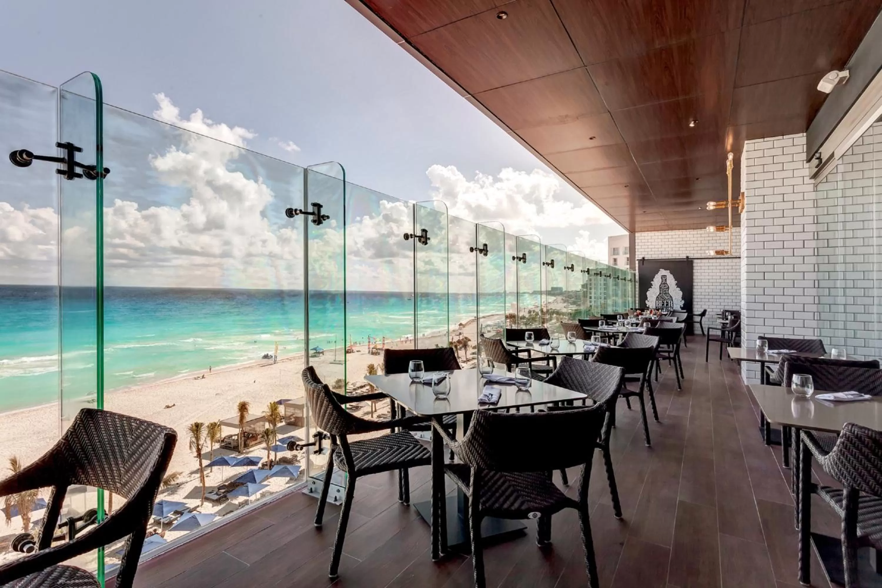 Restaurant/places to eat in Royalton CHIC Cancun, An Autograph Collection All-Inclusive Resort - Adults Only
