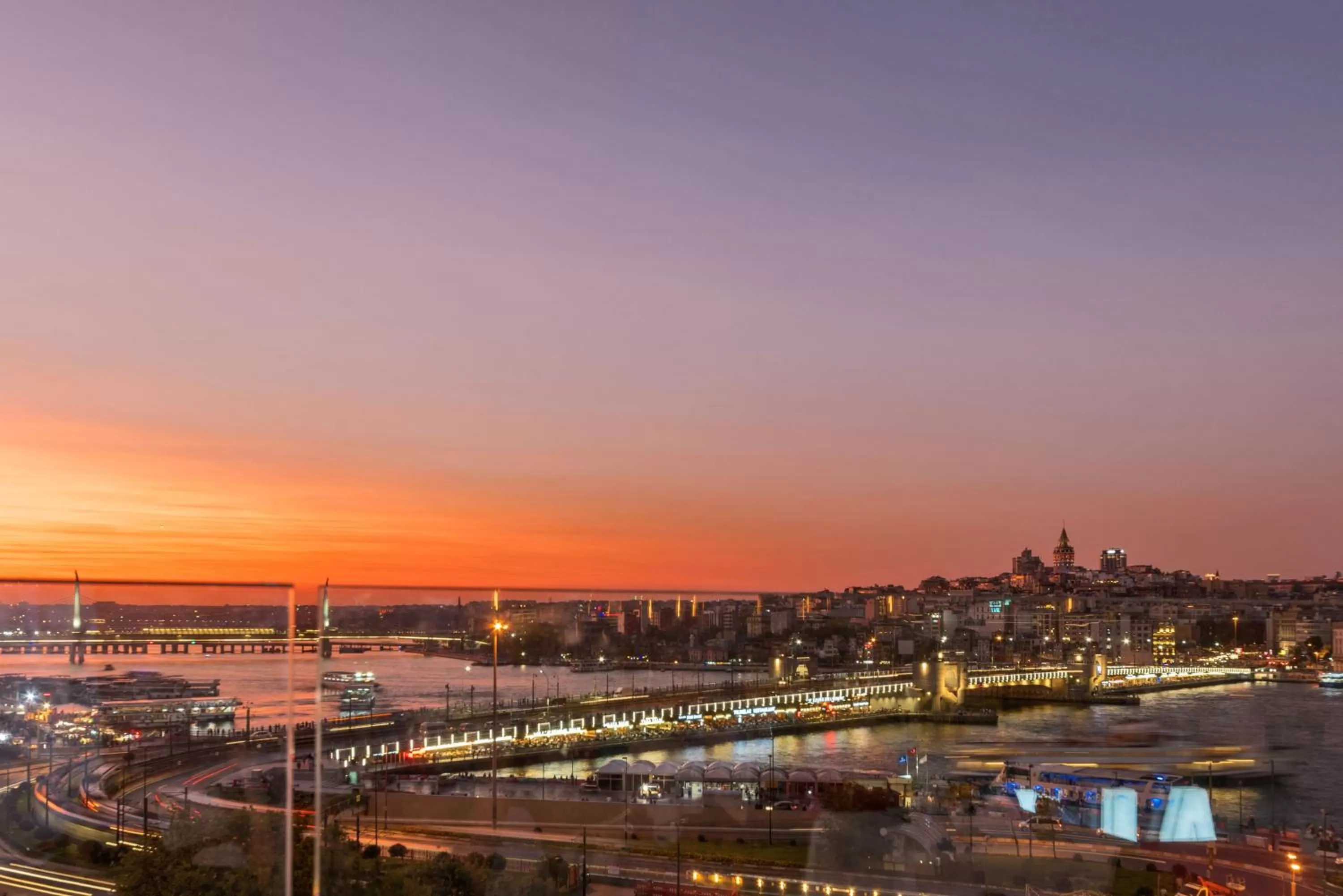 Restaurant/places to eat in Alpek Hotel