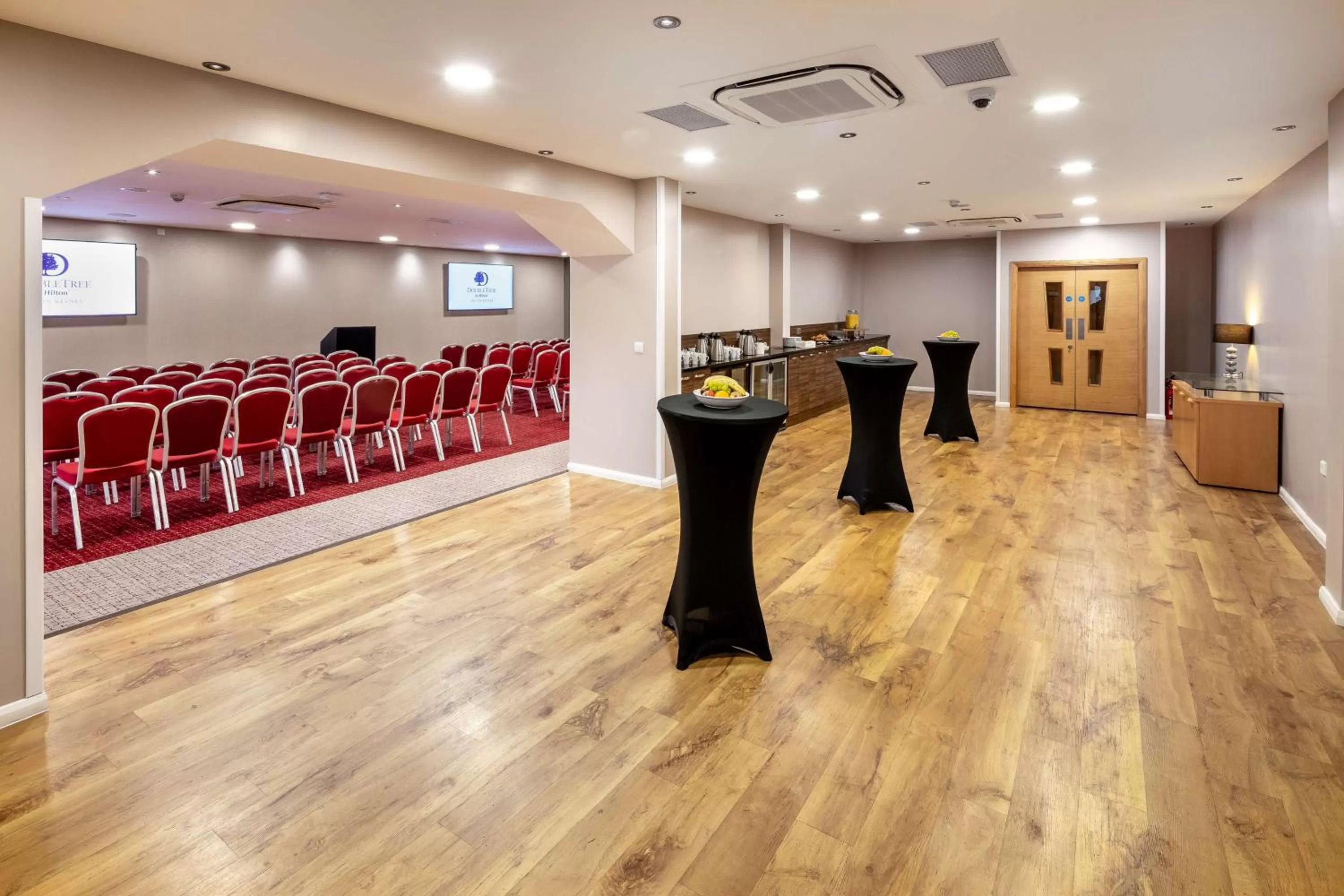 Meeting/conference room in DoubleTree By Hilton Milton Keynes