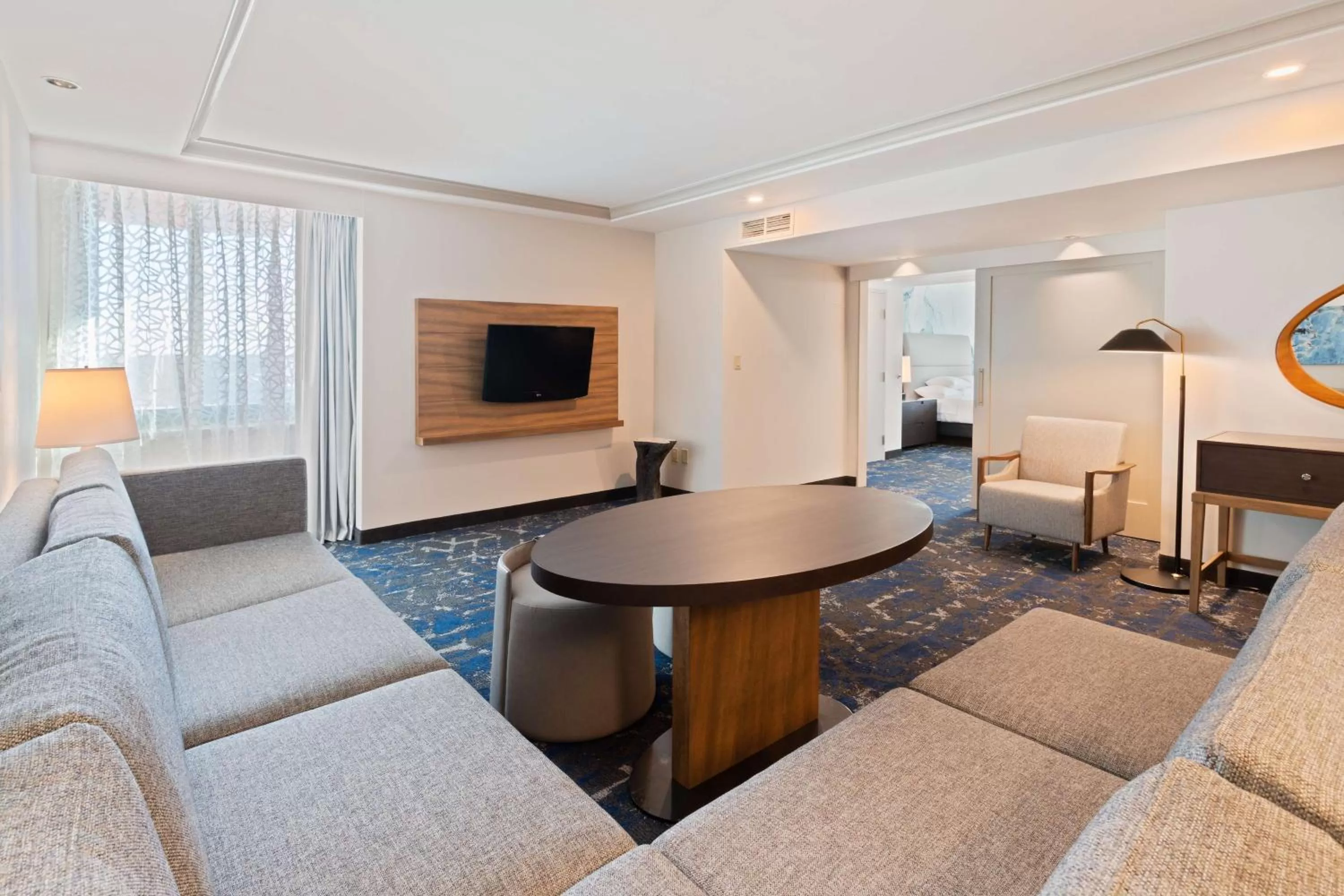 Bedroom in Embassy Suites by Hilton Tampa USF Near Busch Gardens