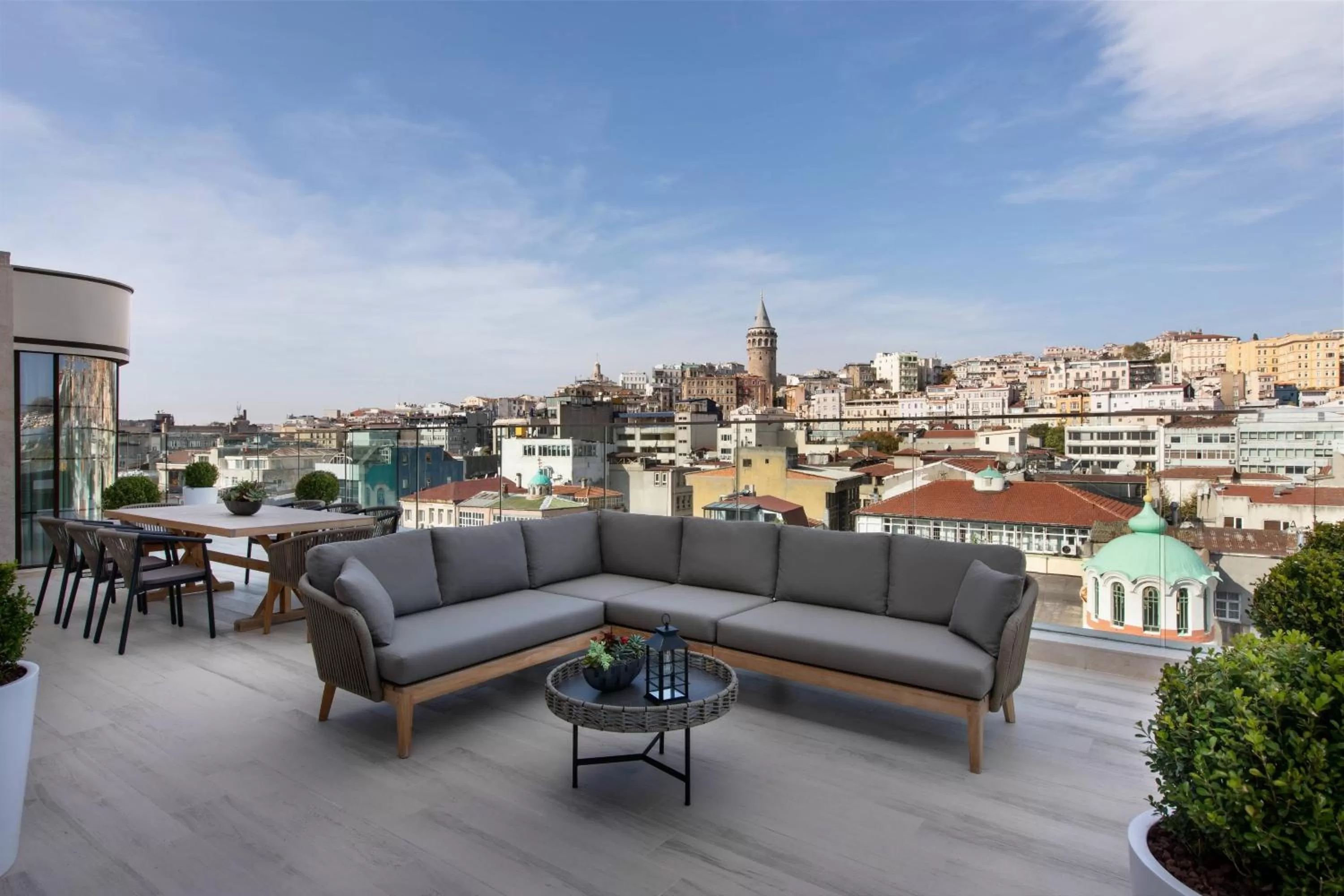 Photo of the whole room in JW Marriott Istanbul Bosphorus