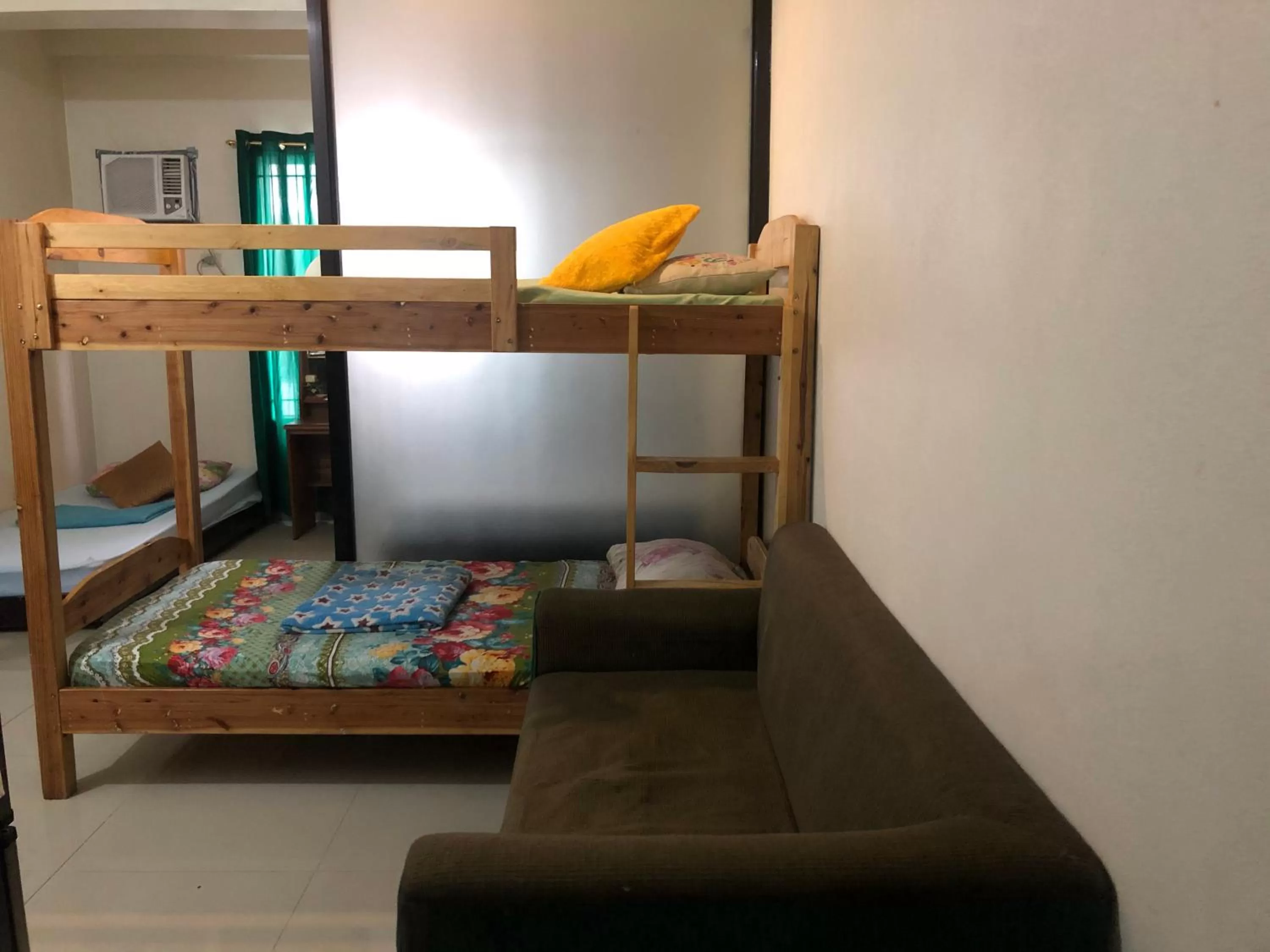 bunk bed, Bed in Your City•Home Apartment