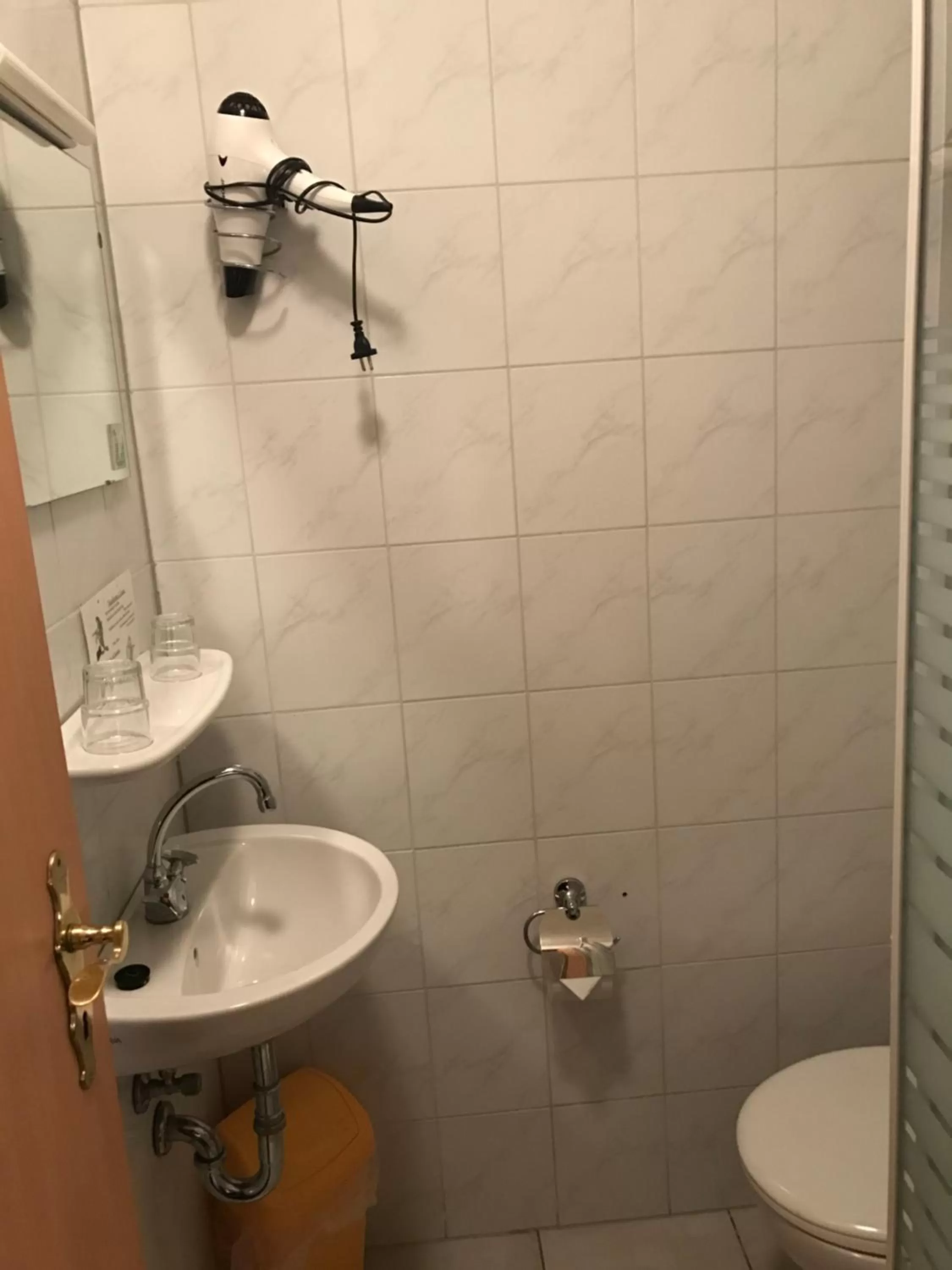 Bathroom in Leezdorfer Hof