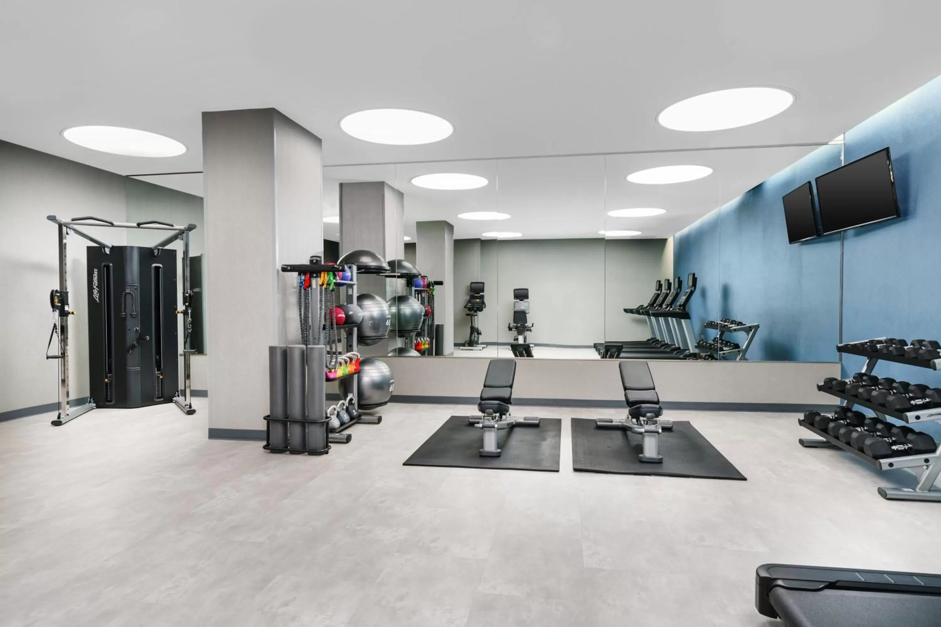 Fitness centre/facilities in Fairfield Inn & Suites by Marriott New York Midtown Manhattan/Penn Station