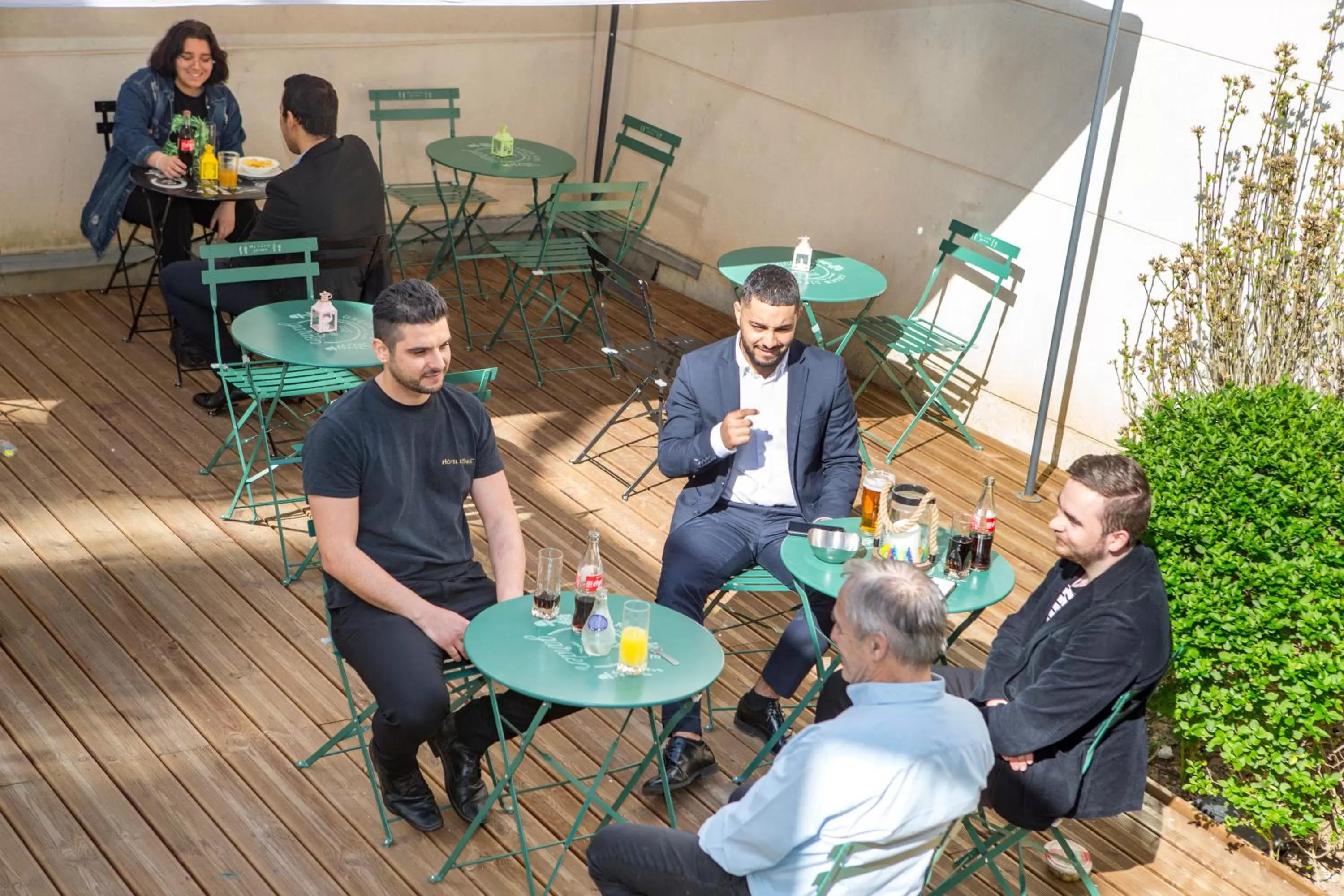 People in HOTEL DE PARIS MONTPARNASSE