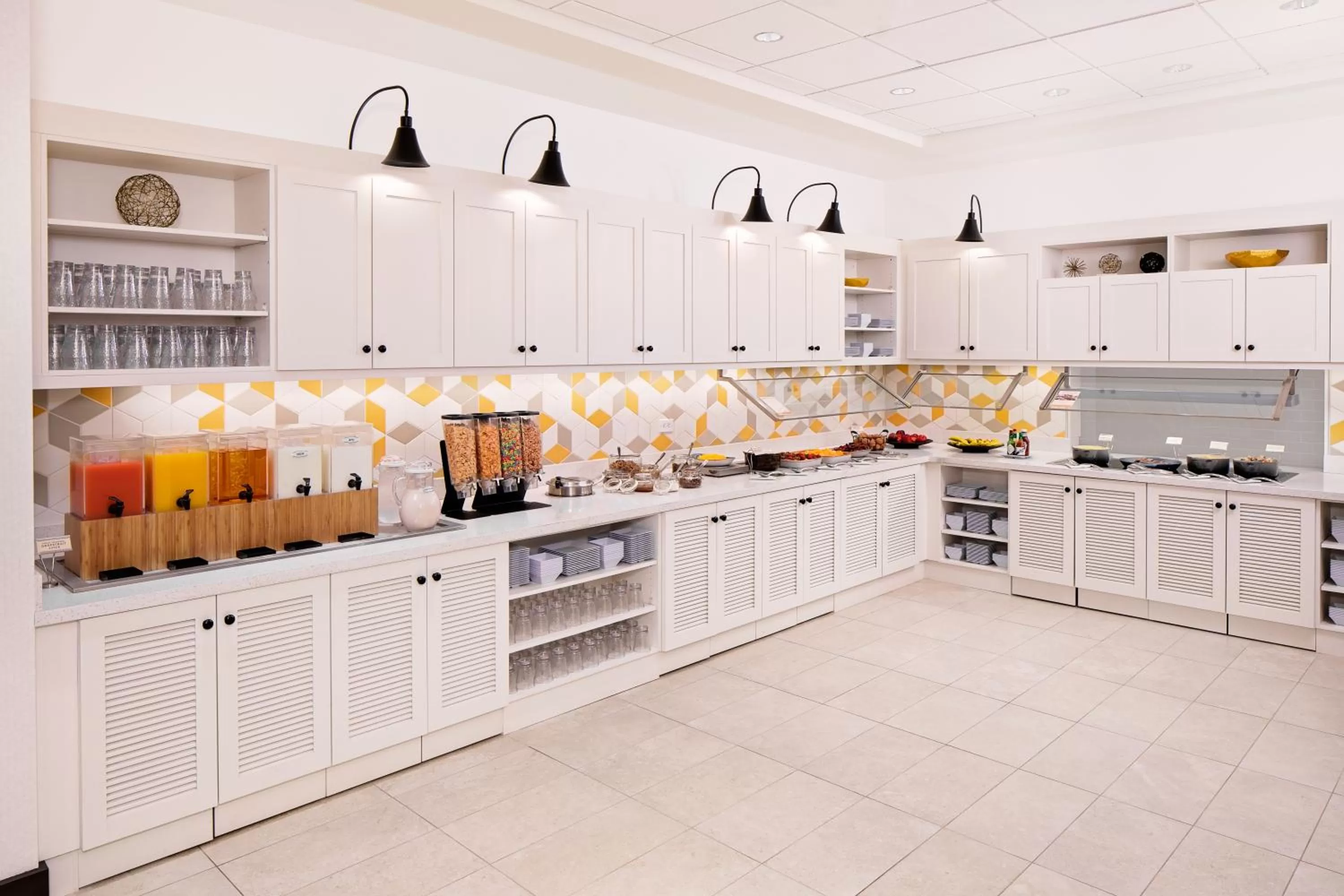 Food and drinks in Hyatt Place Florence Downtown