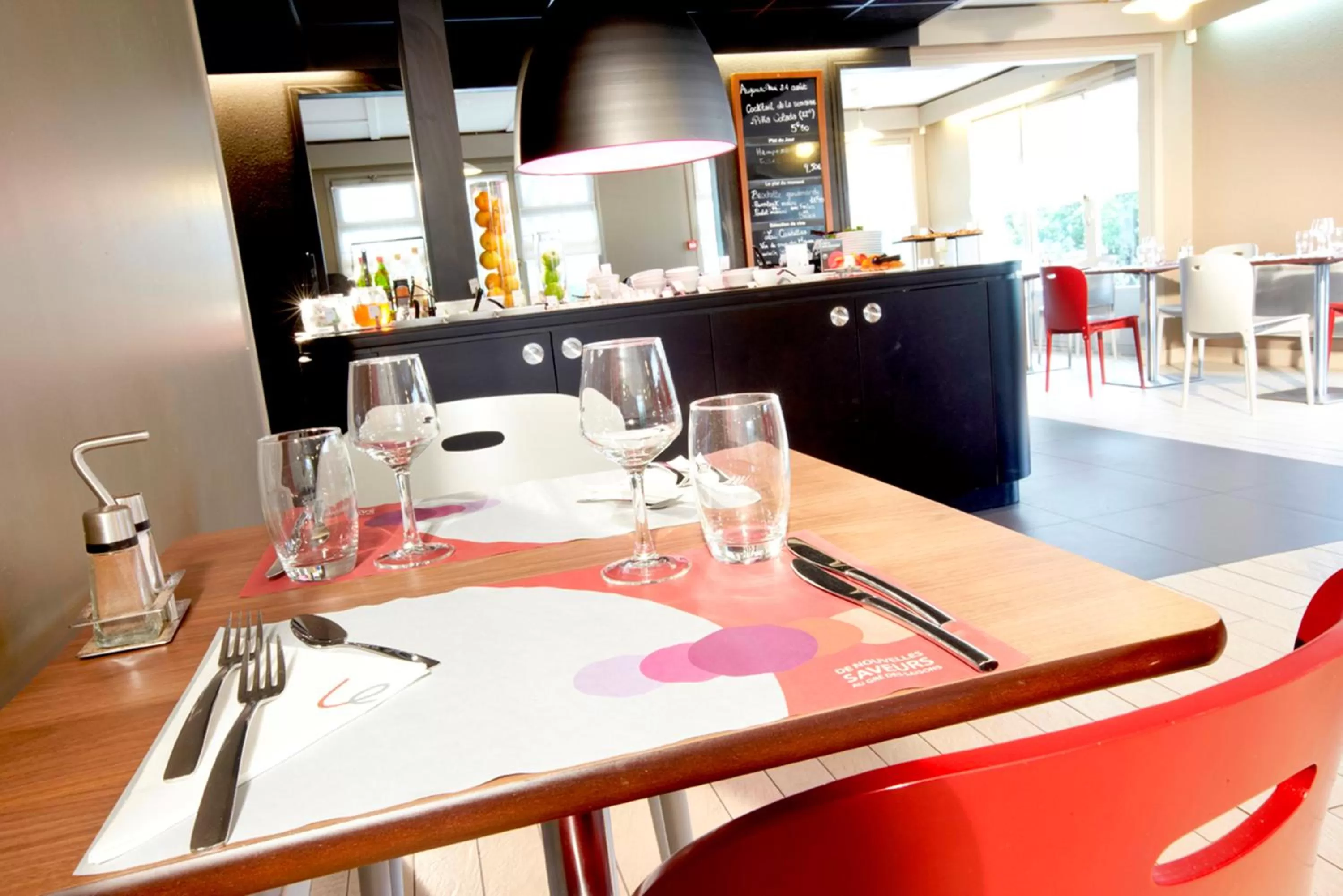 Restaurant/places to eat in Campanile Lille - Lomme
