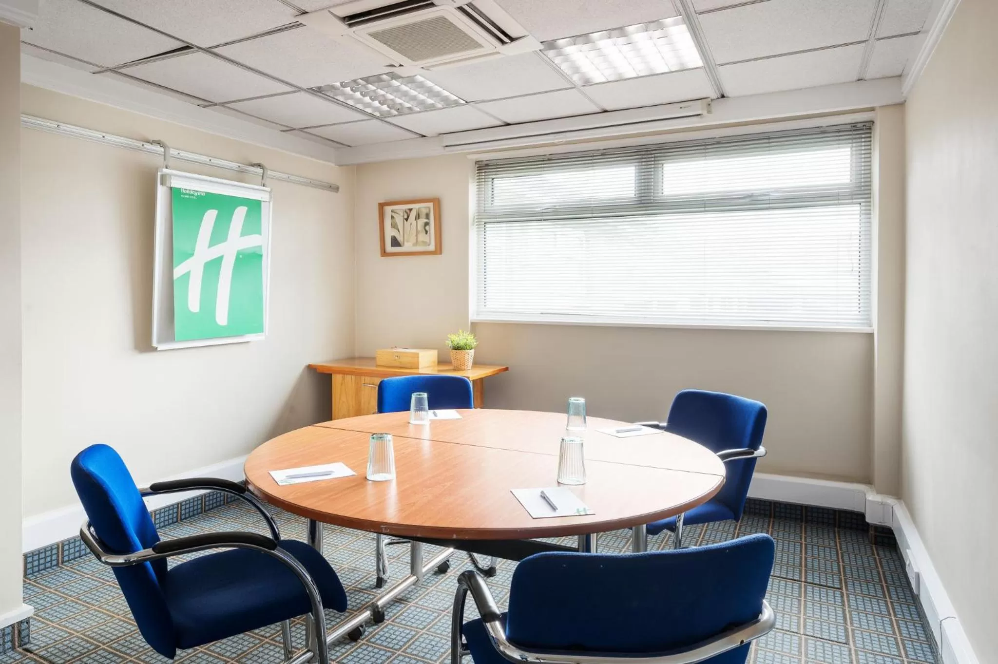 Meeting/conference room in Holiday Inn Derby/Nottingham by IHG