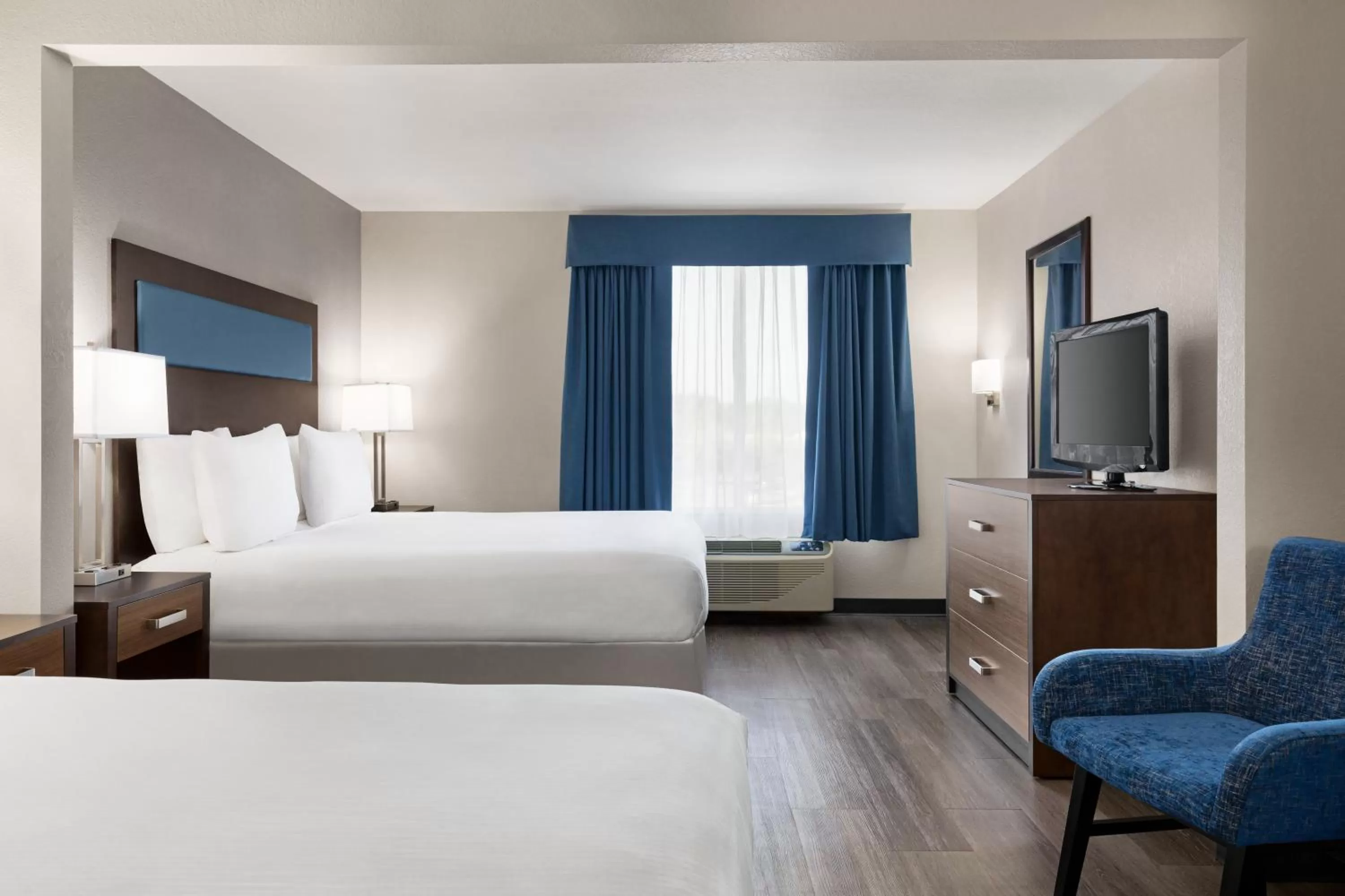 Bed in Wingate By Wyndham Southport