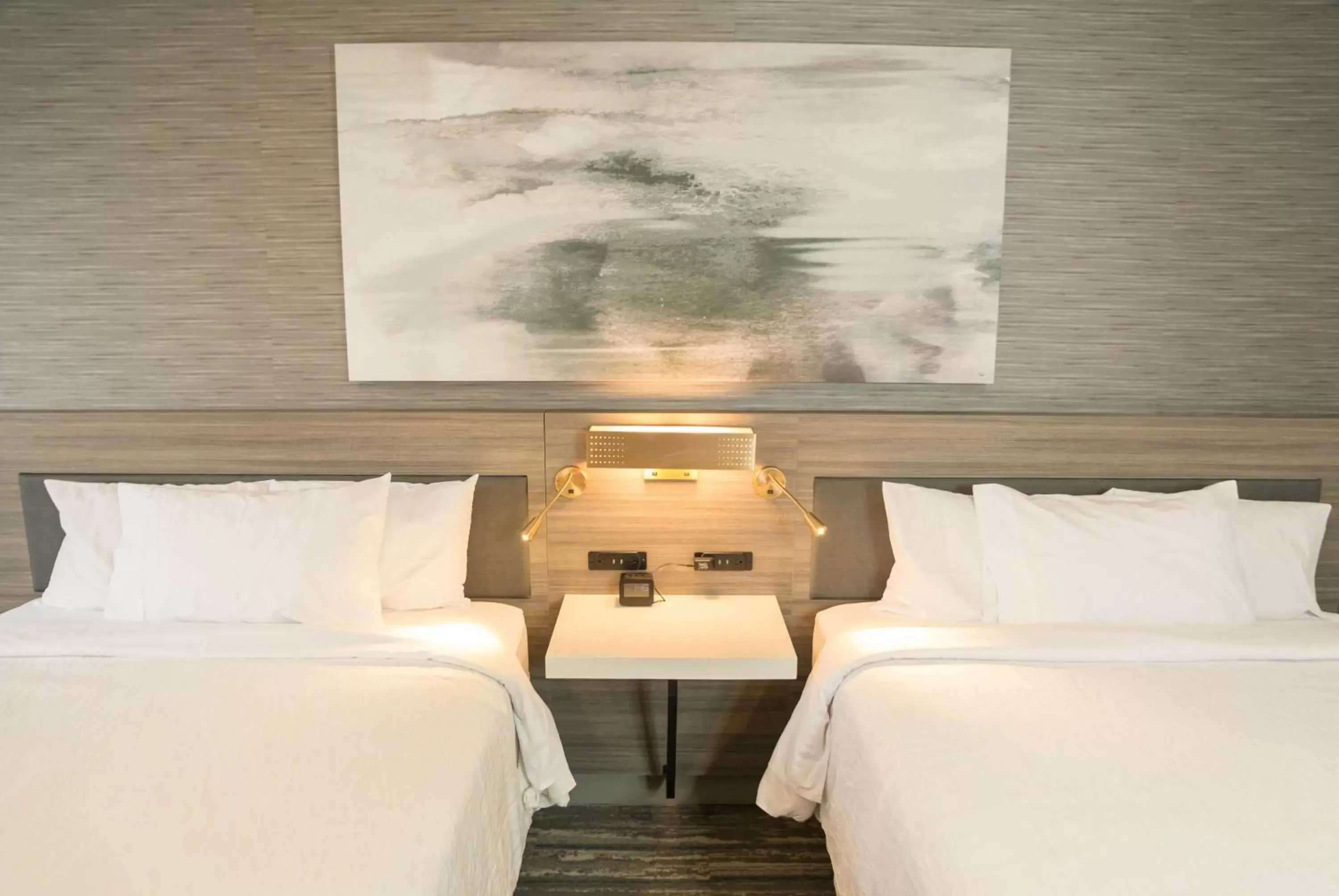 Queen Room with Two Queen Beds in Hilton Garden Inn Montebello / Los Angeles Queen Room with Two Queen Beds in Hilton Garden Inn Montebello / Los Angeles