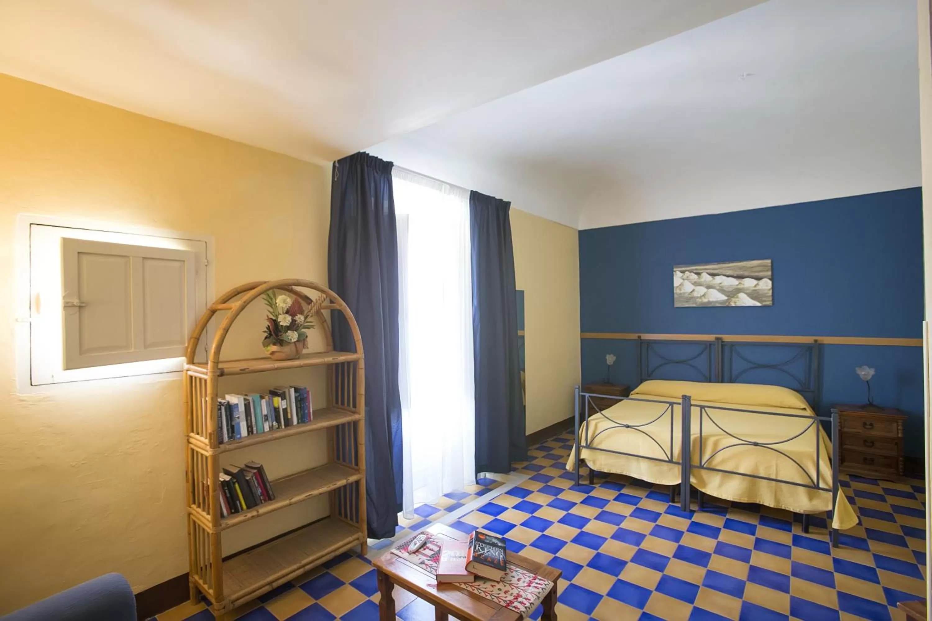 Photo of the whole room, Bed in Ai Lumi