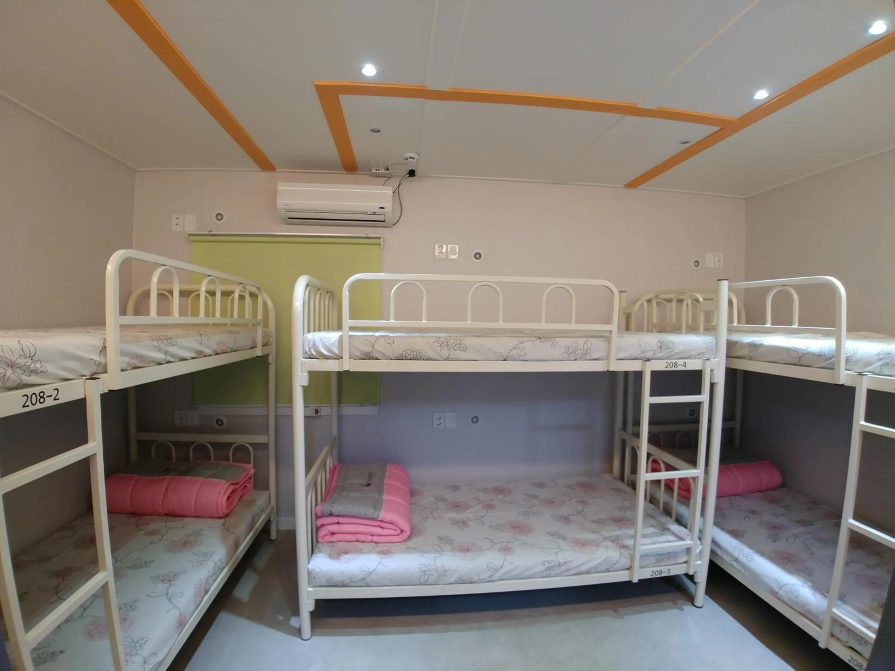bunk bed, Bed in Bomgoro Guesthouse