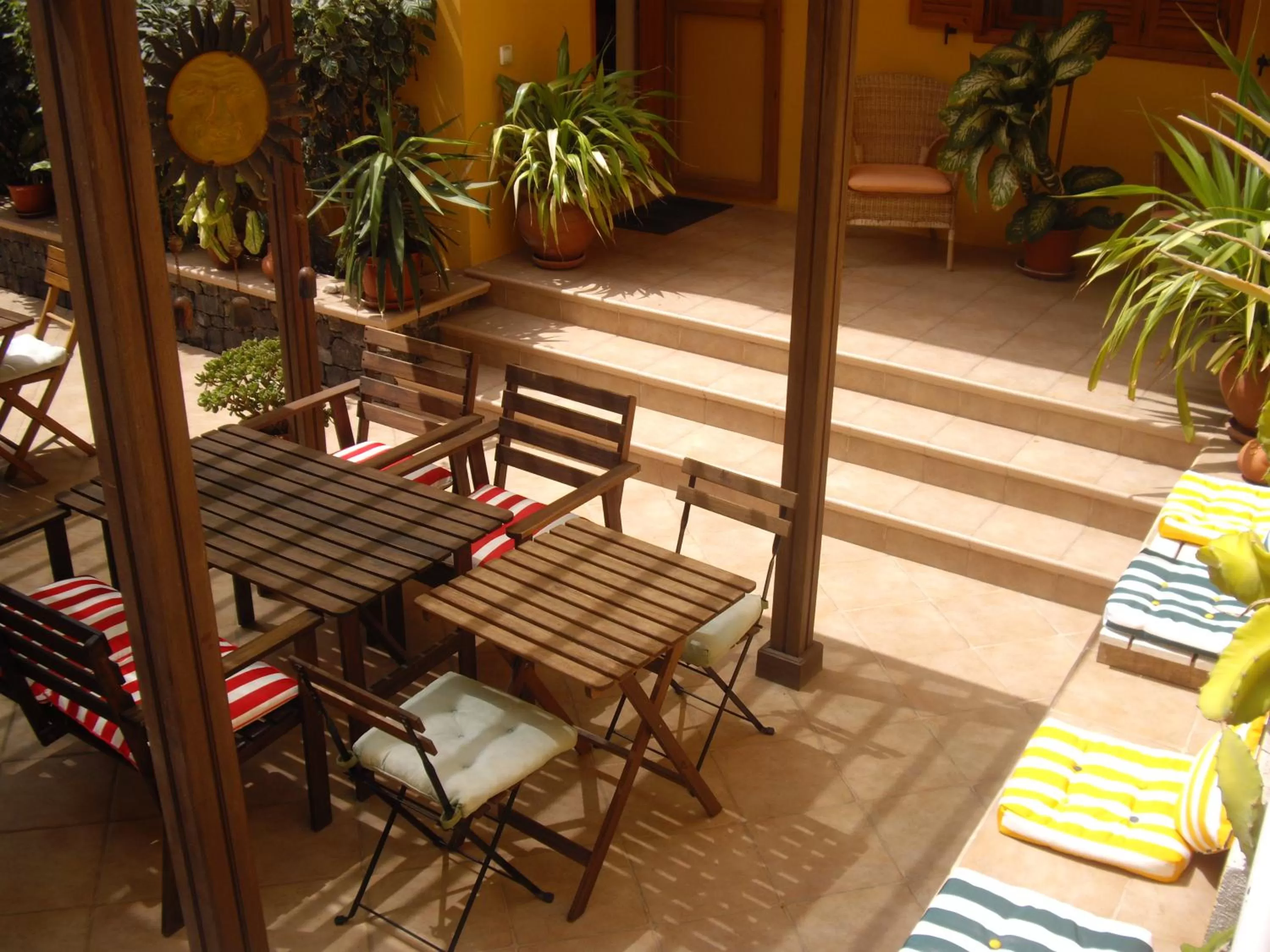 Garden in Kira's Boutique Hotel