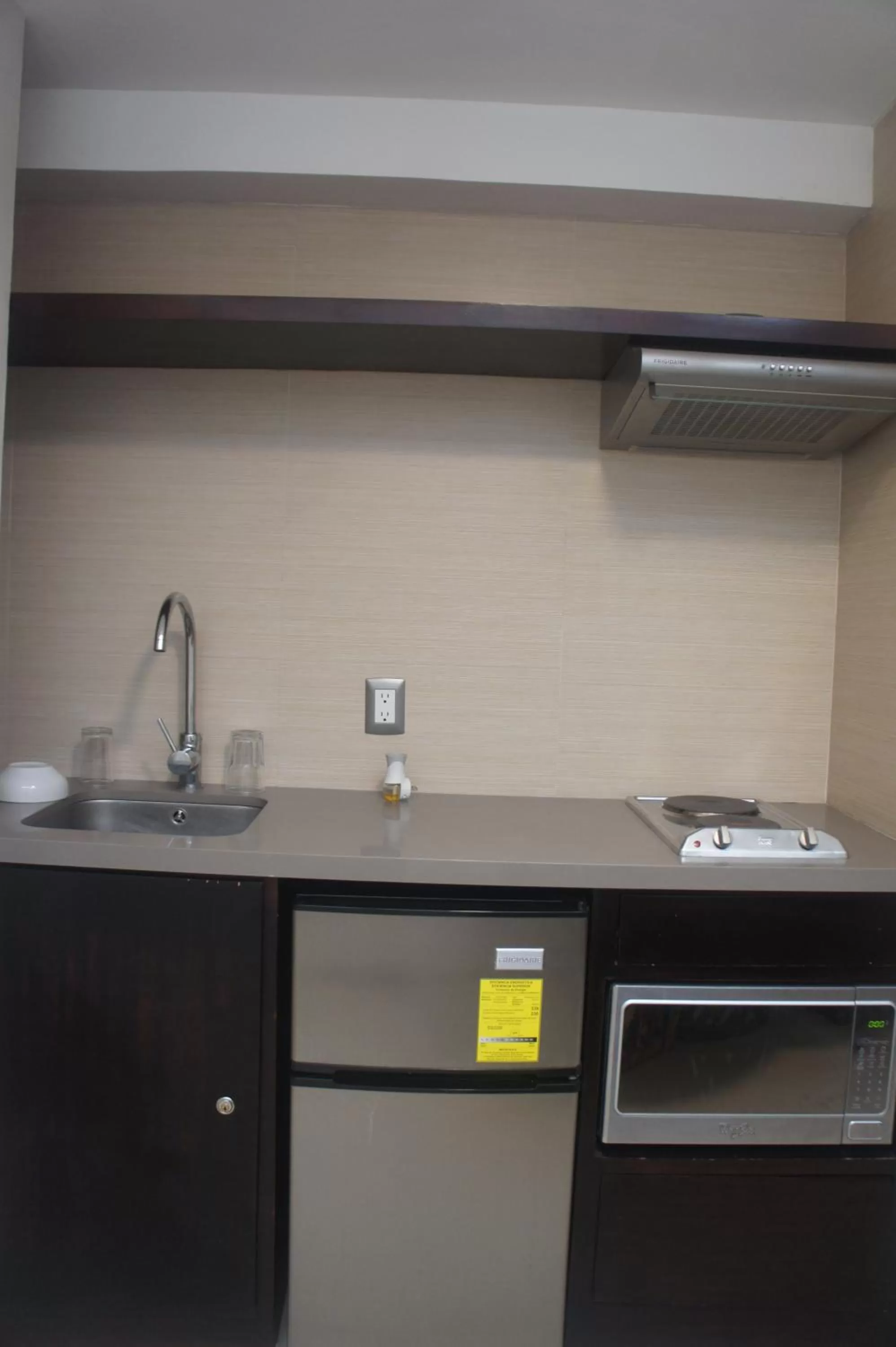 Kitchen or kitchenette in Suites San Luis