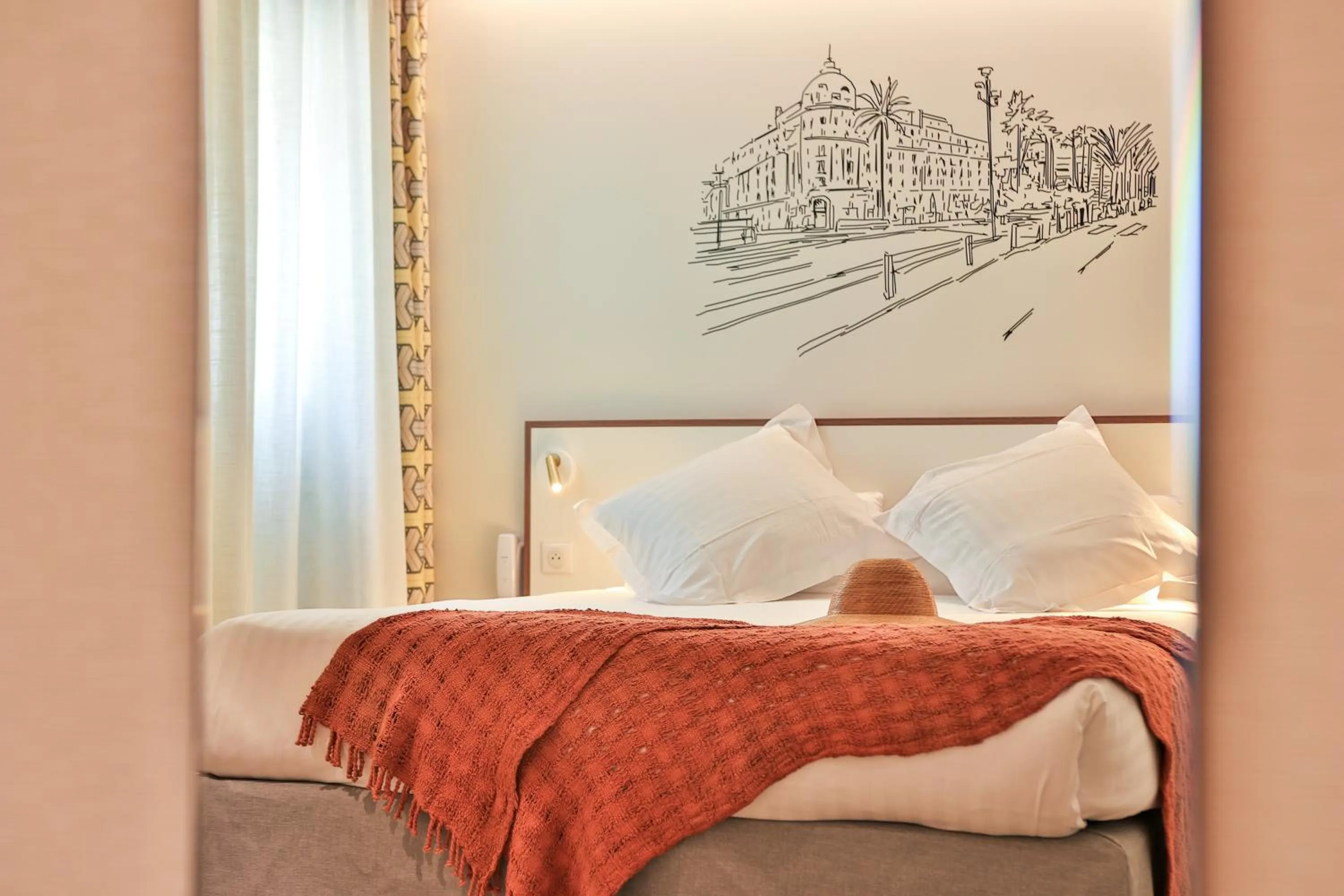 Bedroom, Bed in Hotel du Pin Nice Port