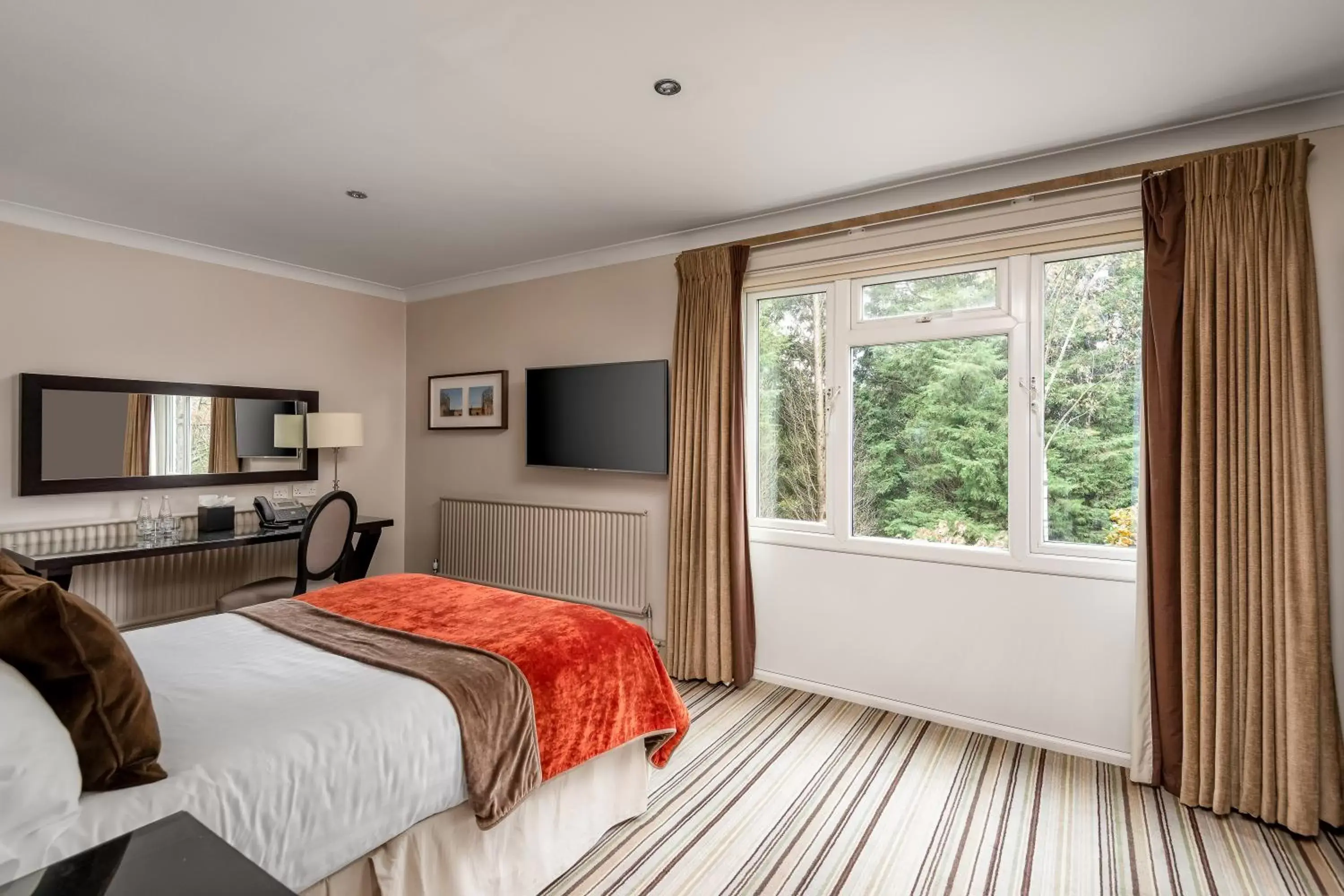 Double Room - Annex in Hartsfield Manor Double Room - Annex in Hartsfield Manor