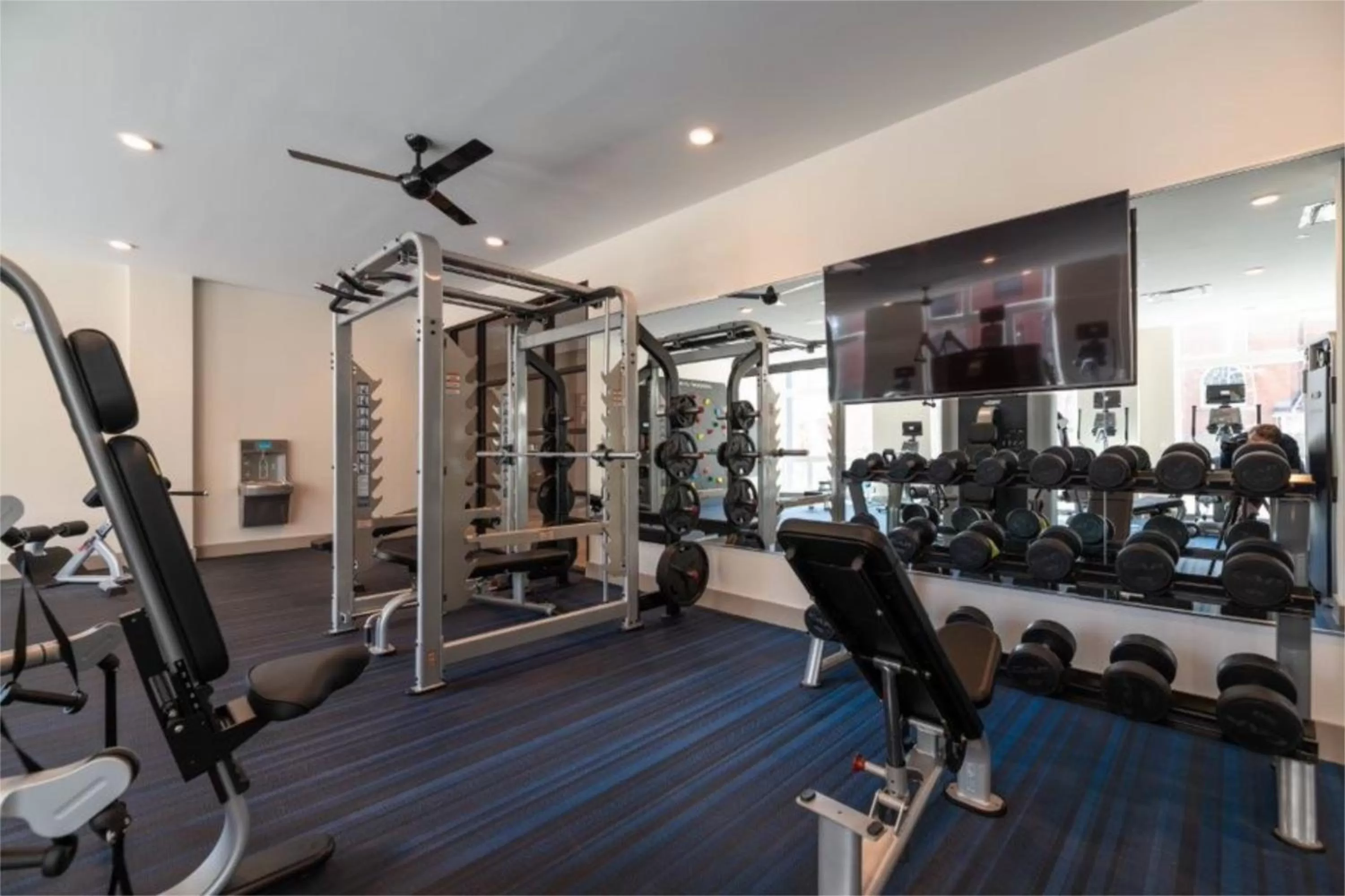 Fitness centre/facilities in Luxury Furnished Apartments by Hyatus Downtown at Yale
