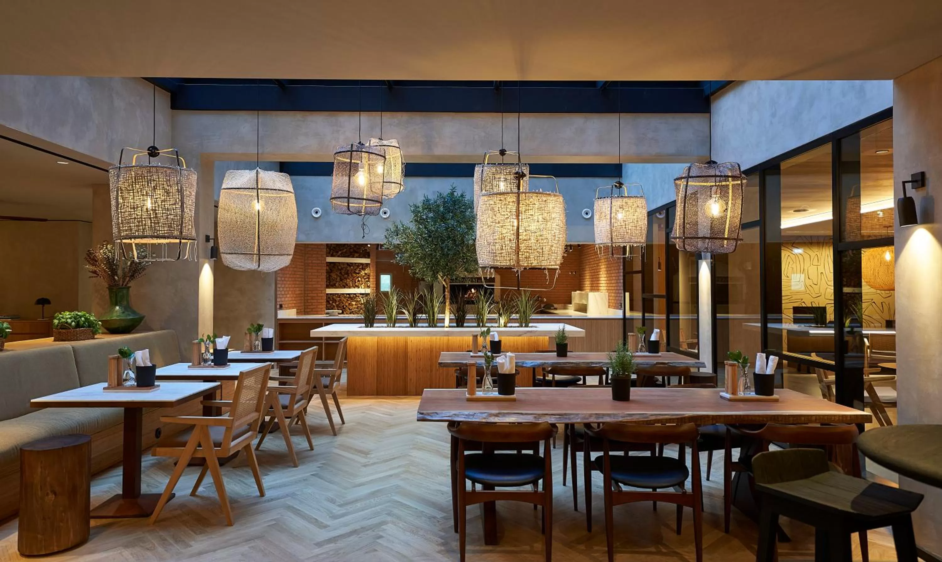 Restaurant/places to eat in PortoBay Teatro