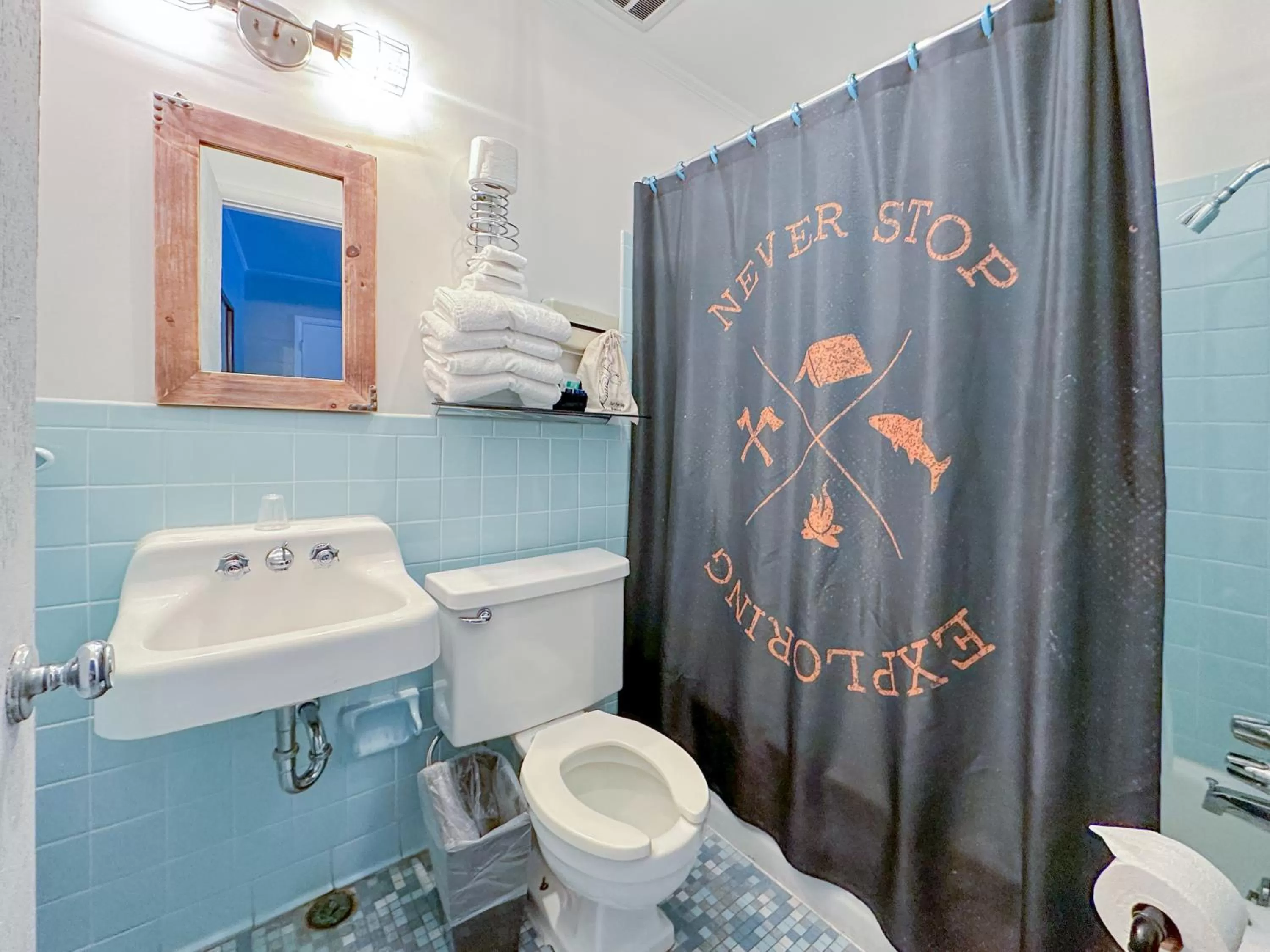 Shower in The Wanderoo Lodge