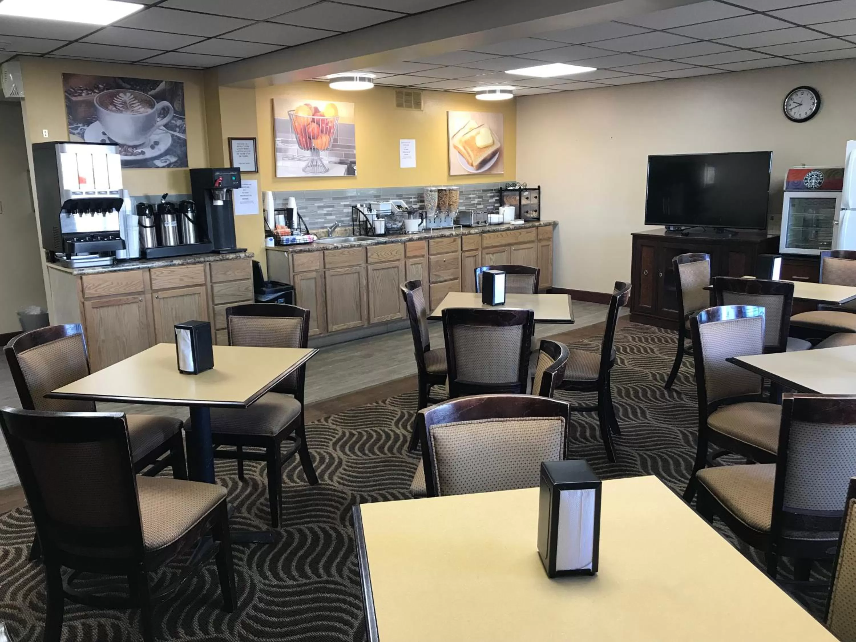 Breakfast in Dexter Inn