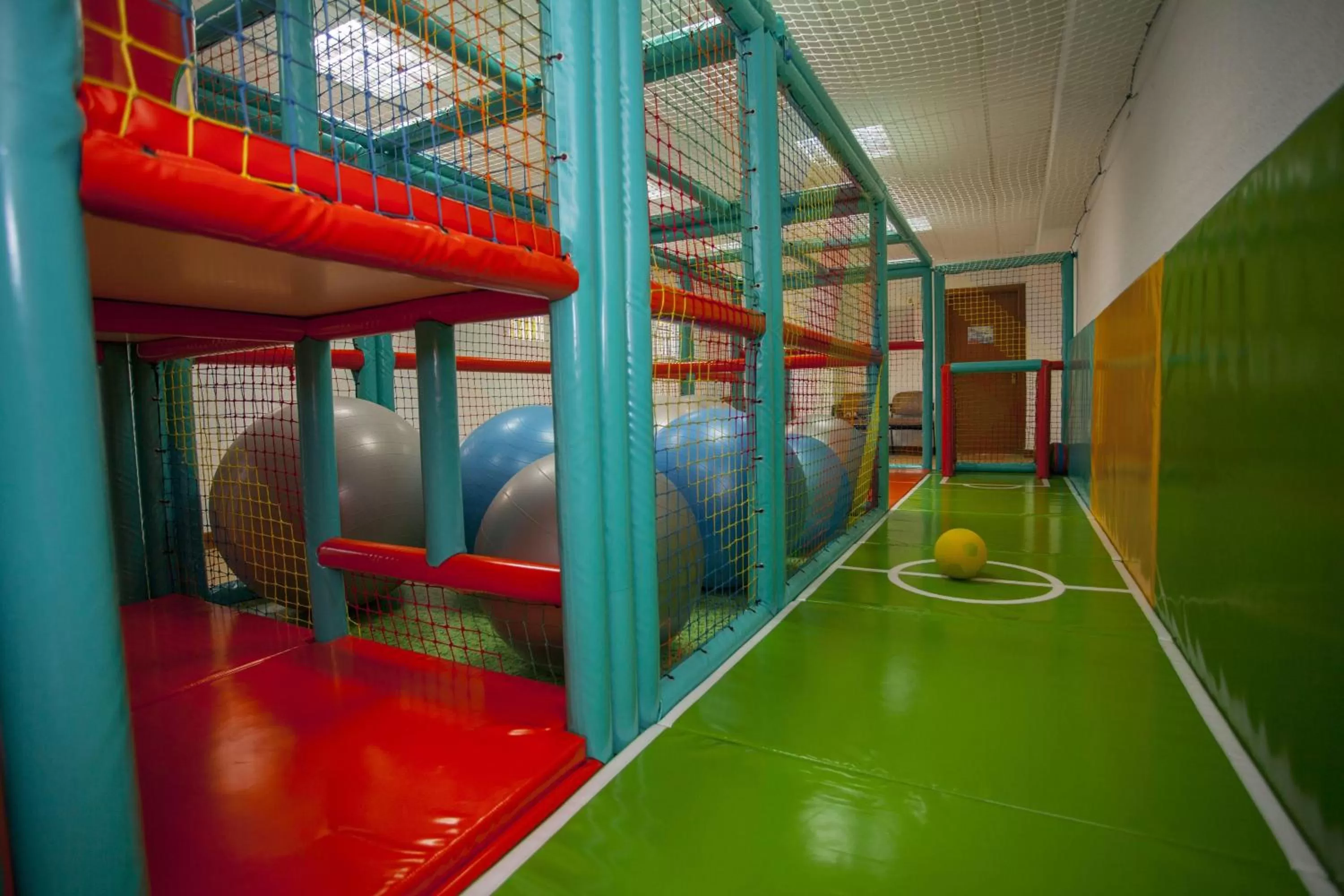 Swimming pool in Hotel Playas de Guardamar