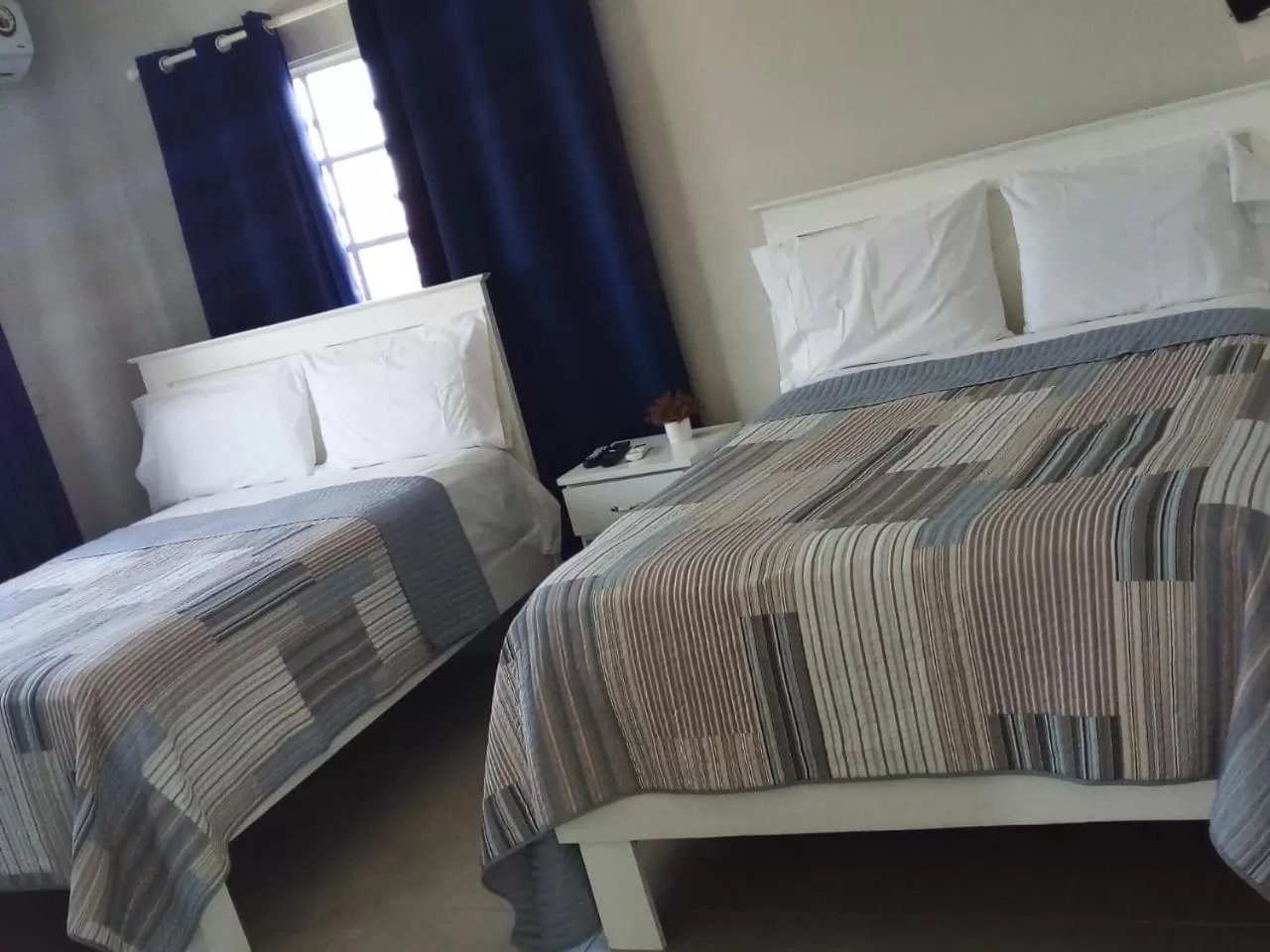 Bed in Apartahotel MACADANA