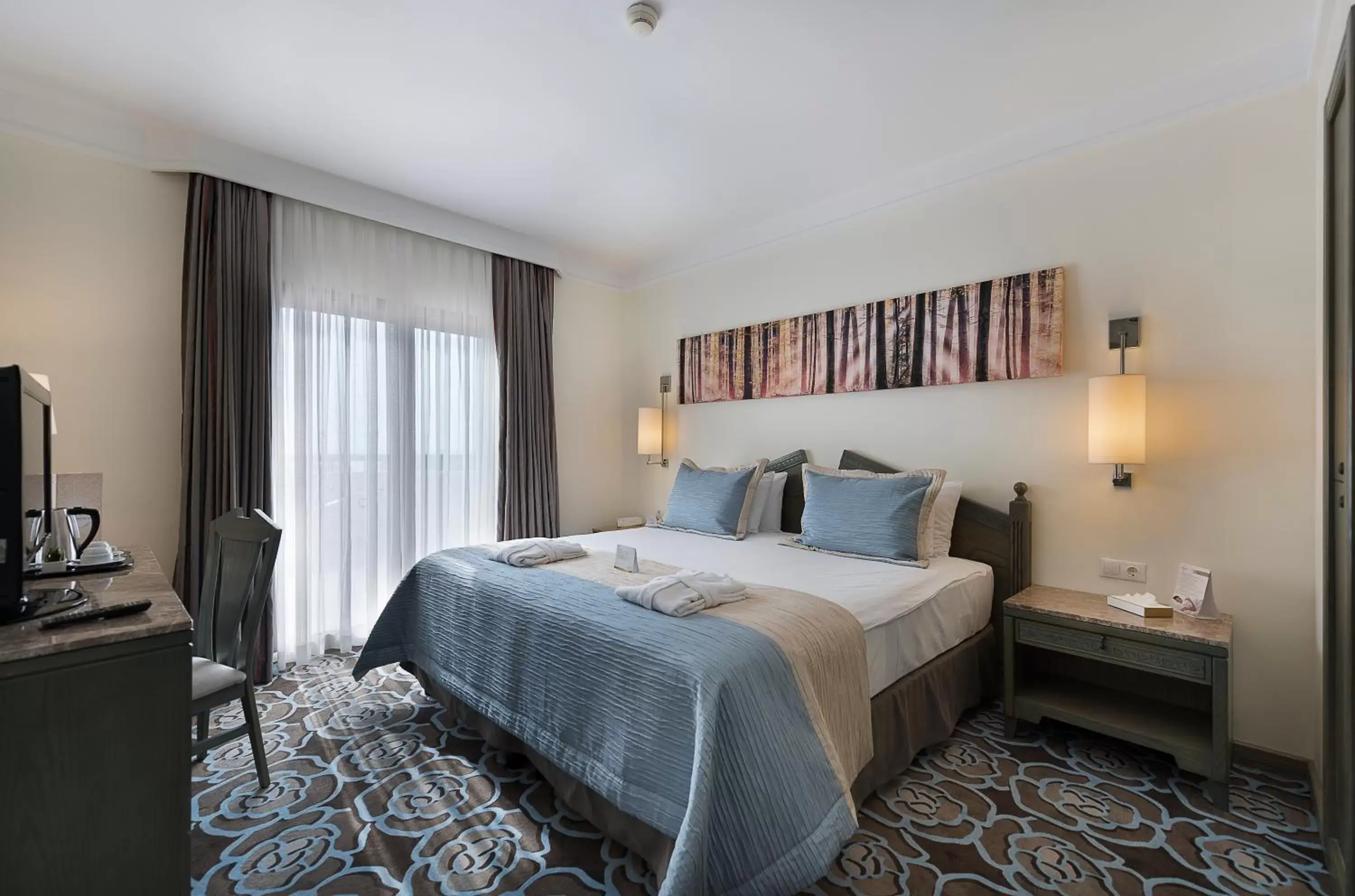 Main Building Junior Suite with Sea View (2 Adults + 2 Children) in Xanadu Resort - High Class All Inclusive Main Building Junior Suite with Sea View (2 Adults + 2 Children) in Xanadu Resort - High Class All Inclusive