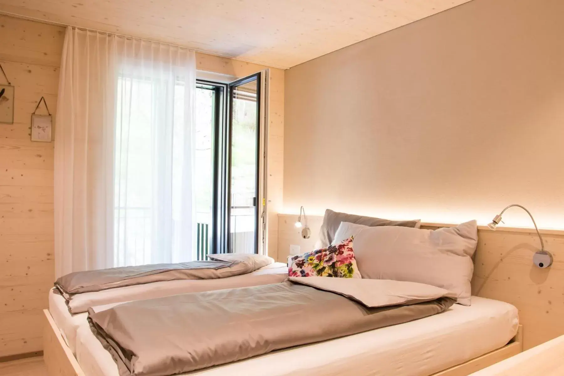 Double or Twin Room Comfort - single occupancy in kroneLODGE - Self-Check-In Hotel Double or Twin Room Comfort - single occupancy in kroneLODGE - Self-Check-In Hotel