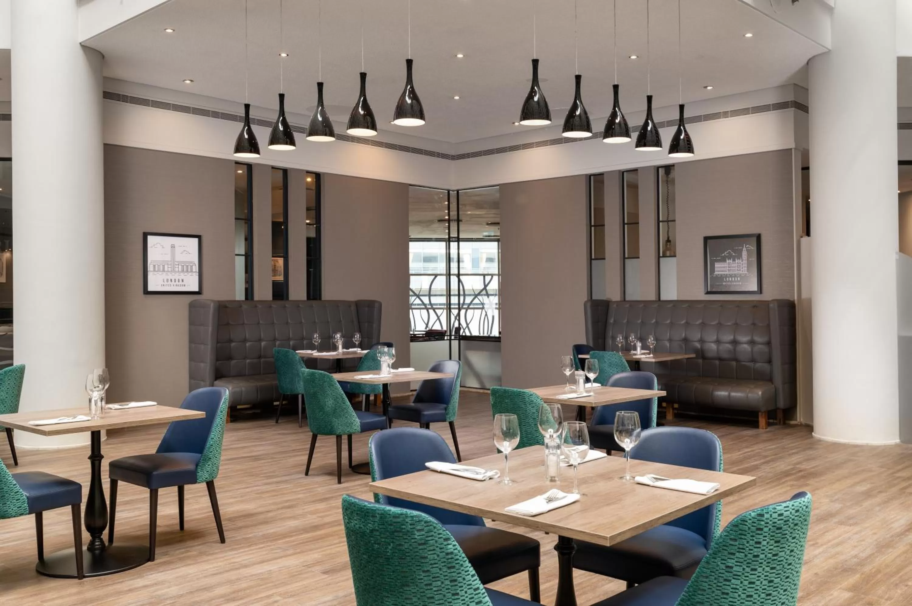 Restaurant/places to eat in Sofitel London Gatwick