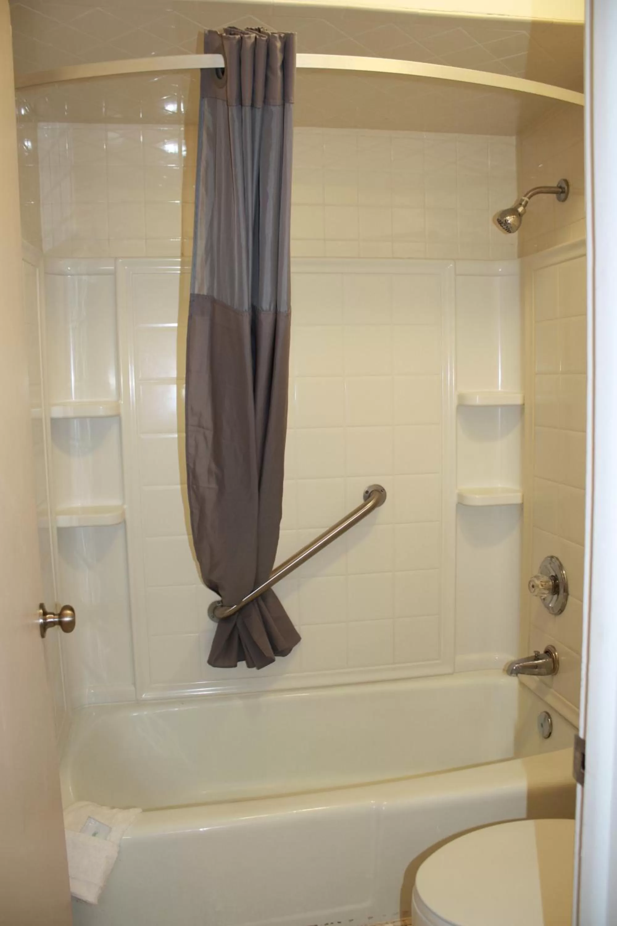 Bathroom in Rockbridge Inn