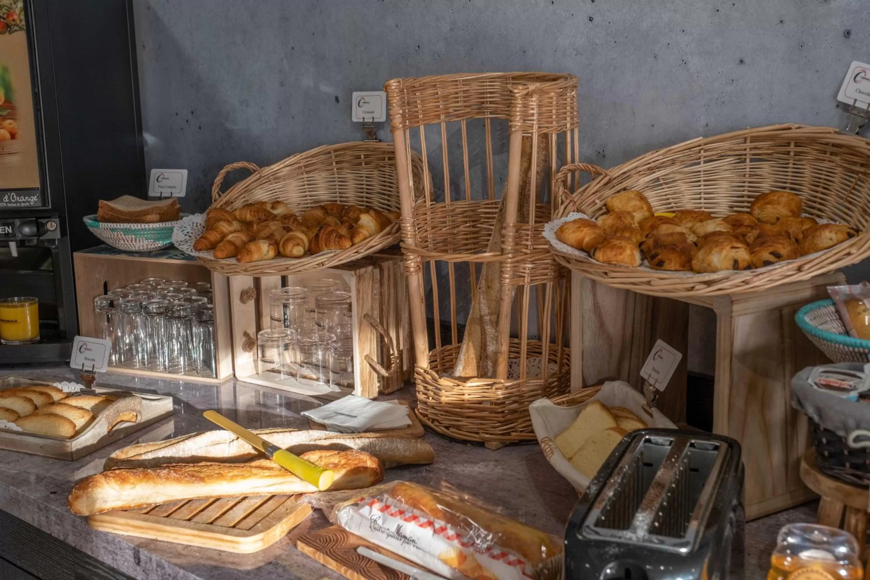 Hôtel The Originals Access, Bourges Nord Saint-Doulchard