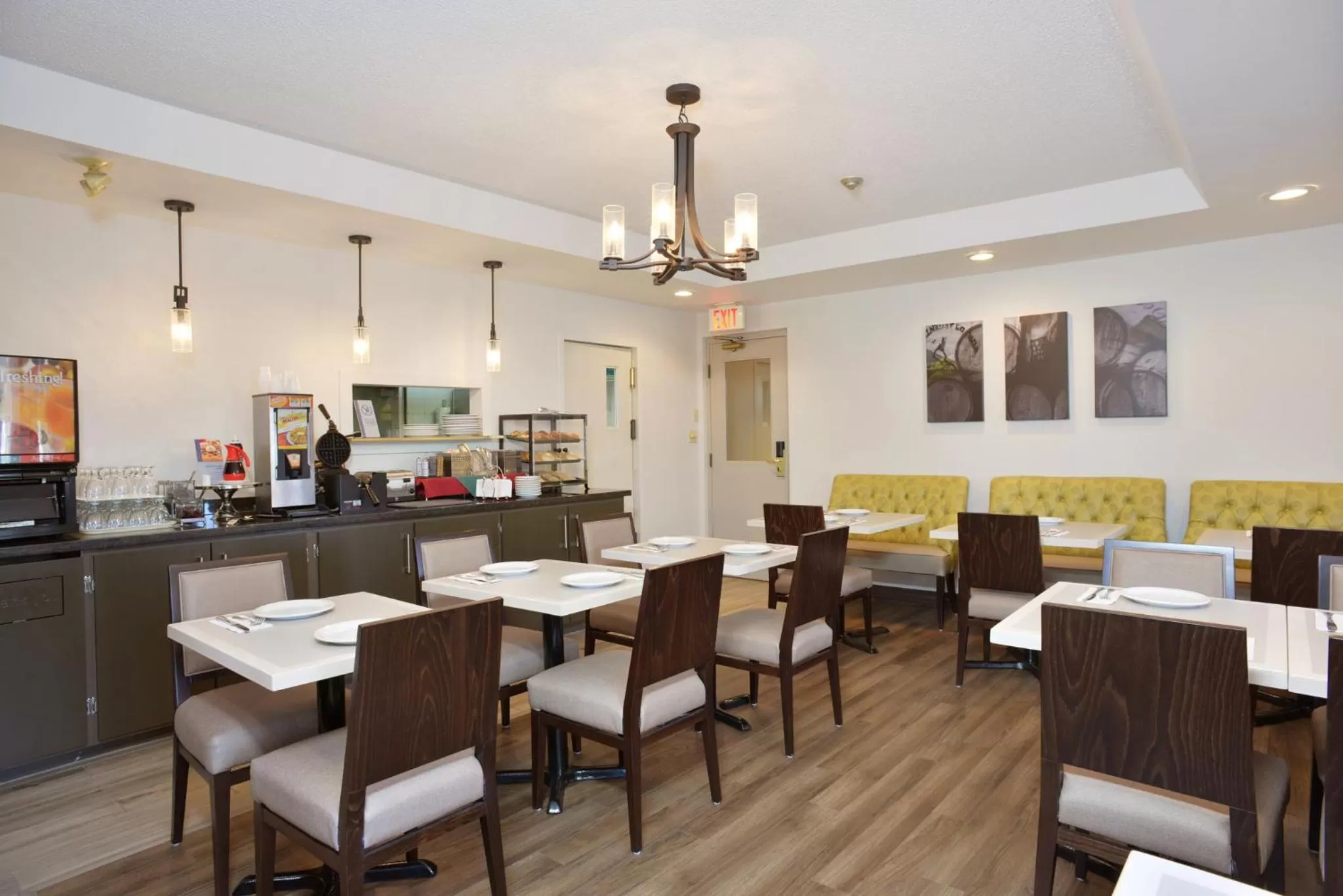 Dining area in Best Western Colonel Butler Inn