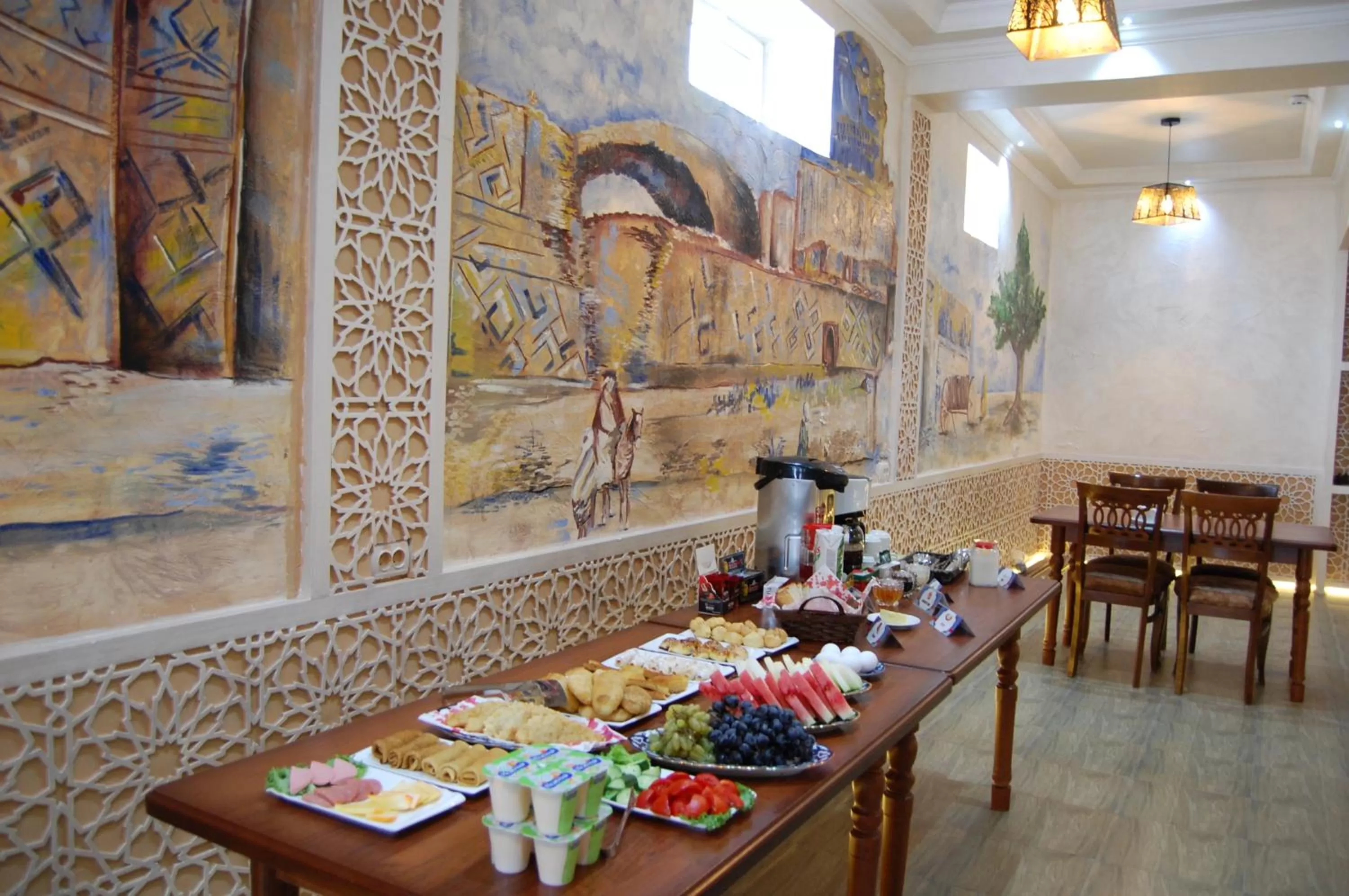 Breakfast, Restaurant/Places to Eat in Usman