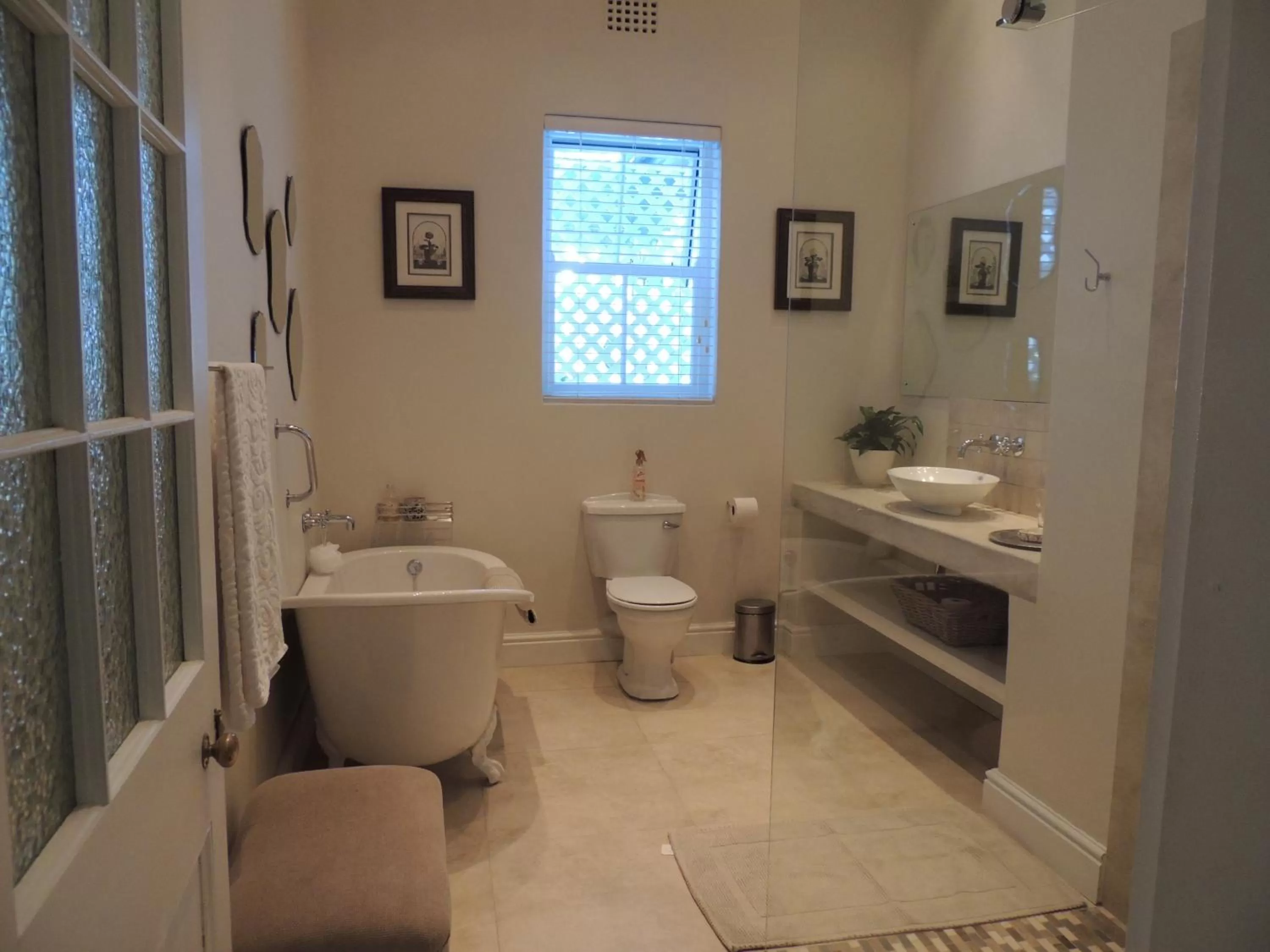 Bathroom in Sandown Lodge