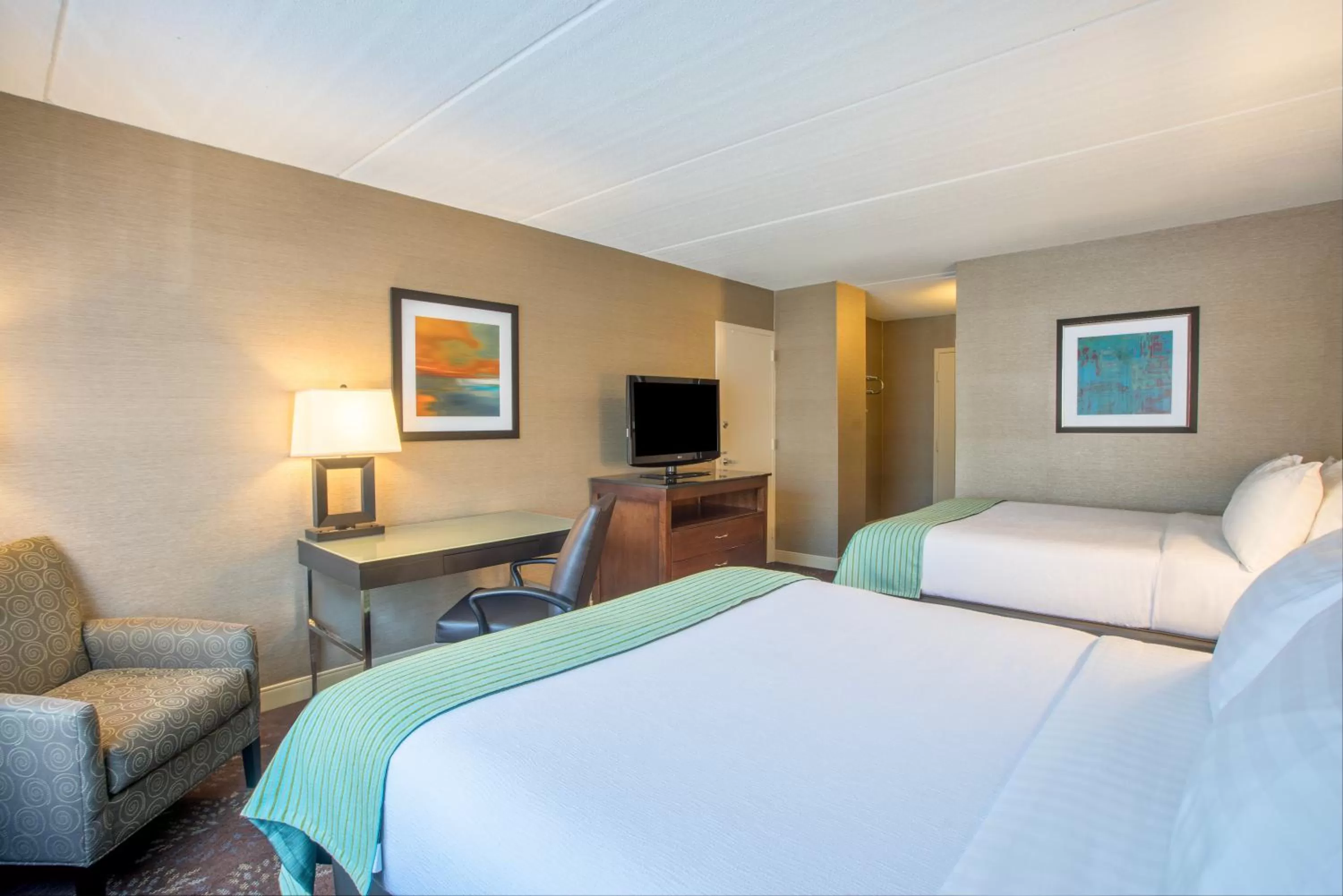 Queen Room with Two Queen Beds in Holiday Inn South Kingstown-Newport Area, an IHG Hotel