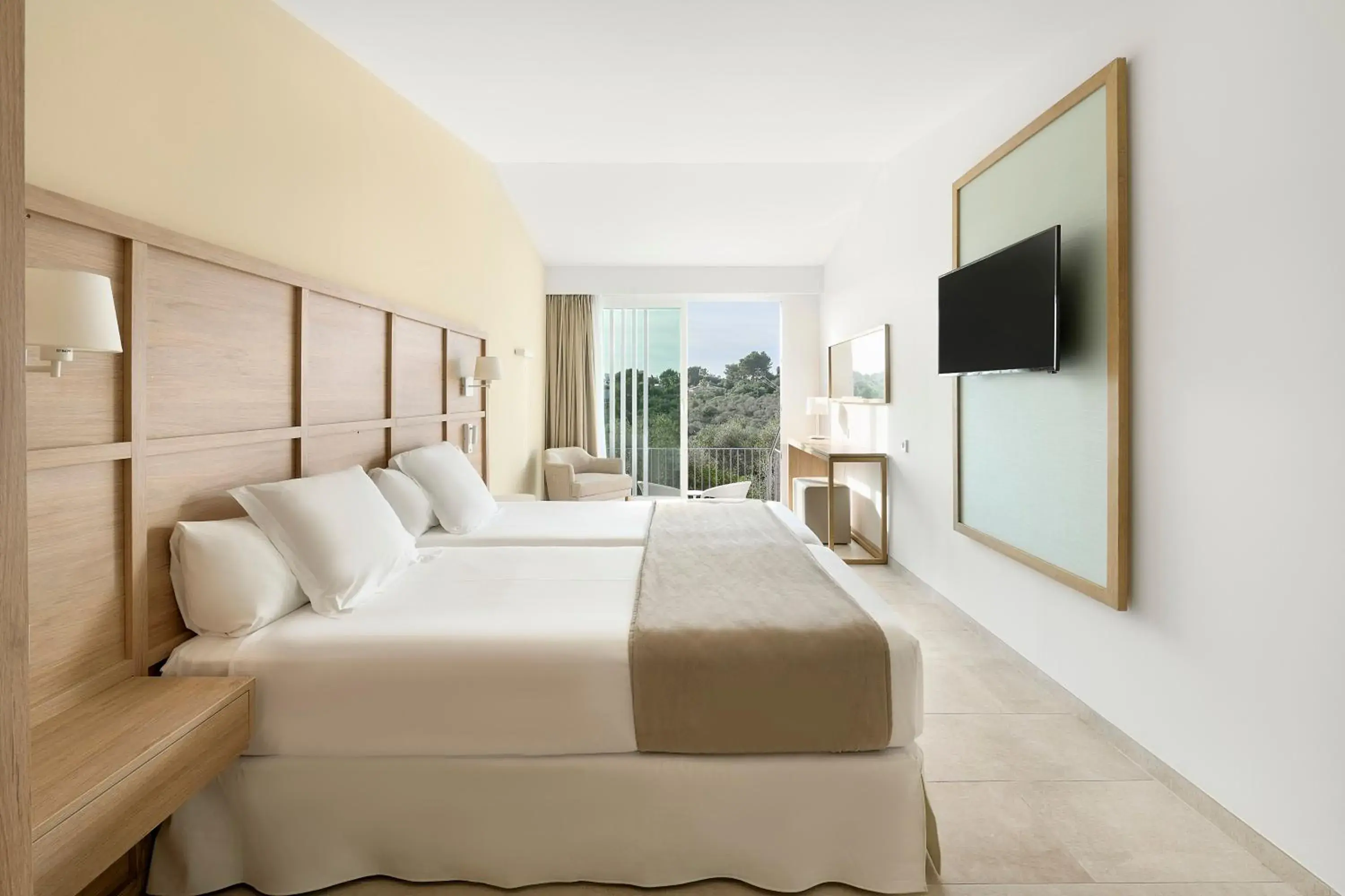 Family Suite Garden View 2ad + 3ch in Iberostar Waves Cala Domingos All Inclusive Family Suite Garden View 2ad + 3ch in Iberostar Waves Cala Domingos All Inclusive