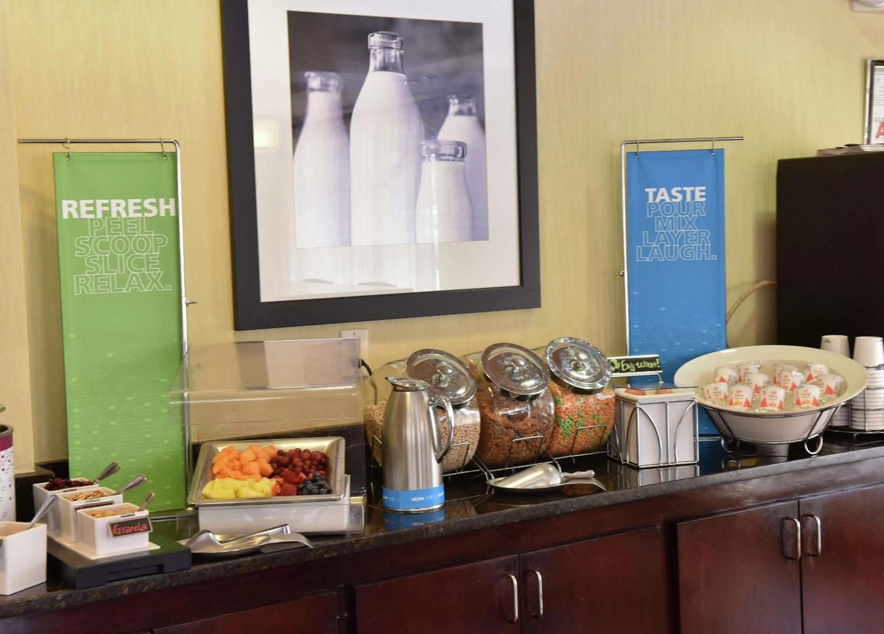 Dining area in Hampton Inn Ruston