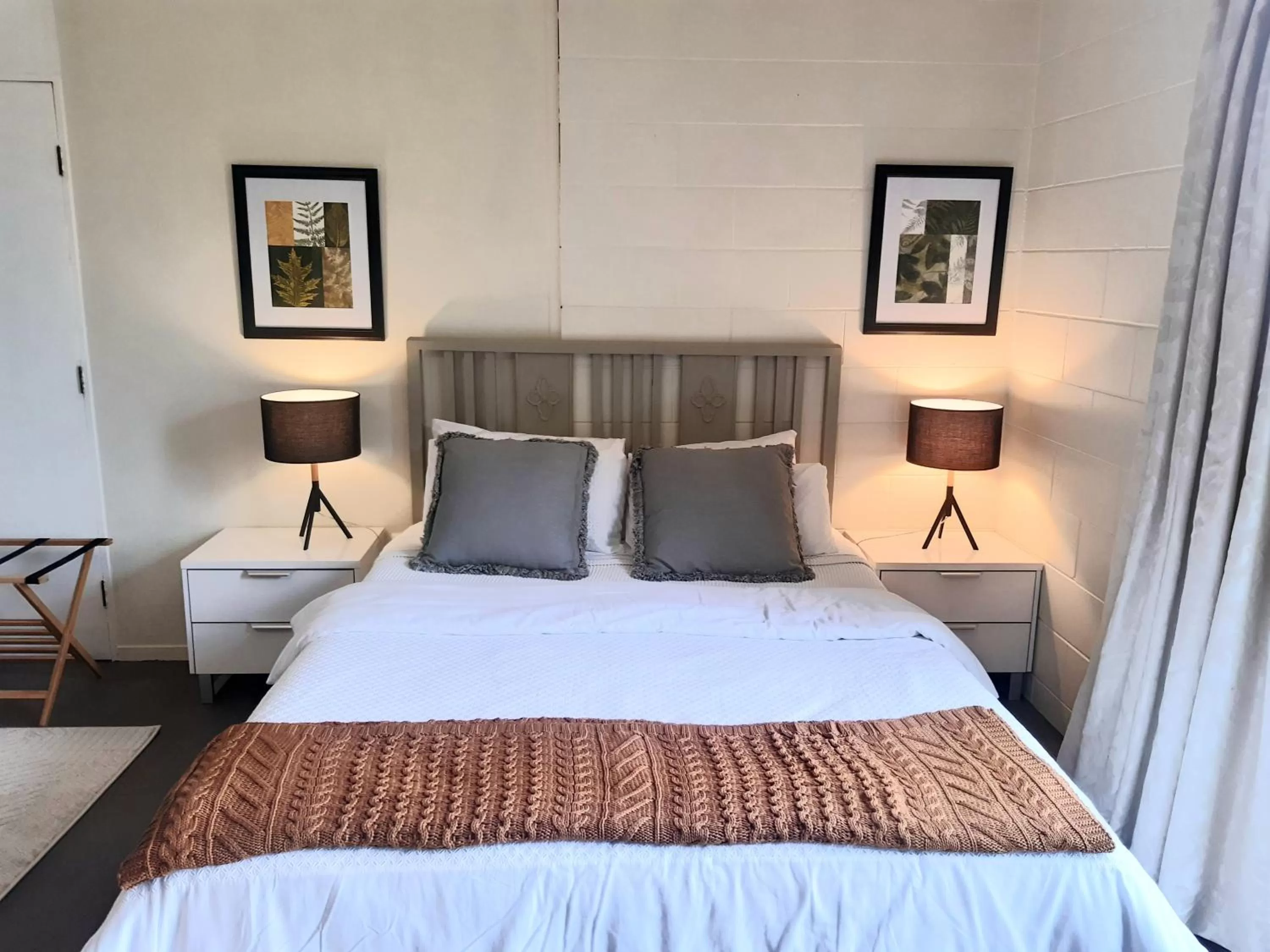 Bed in Paeroa bed and breakfast