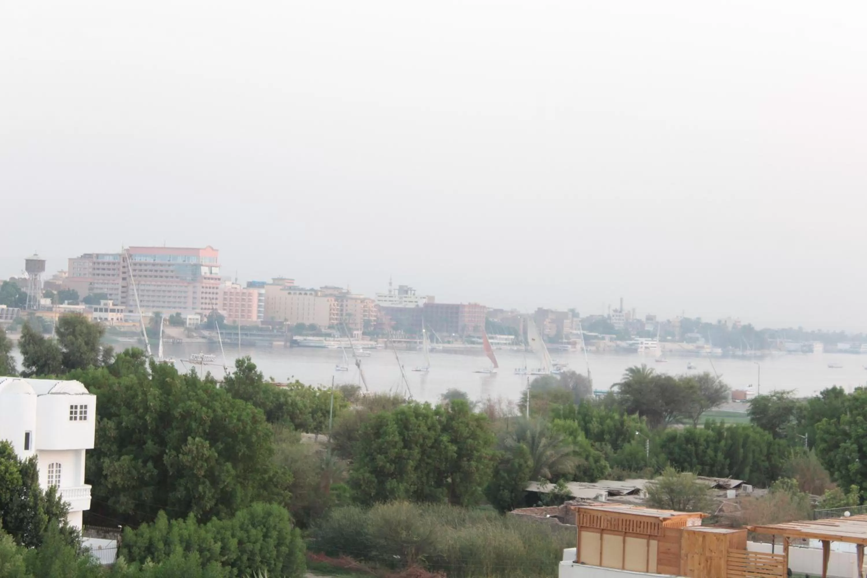 Mama Africa Apts & Studios